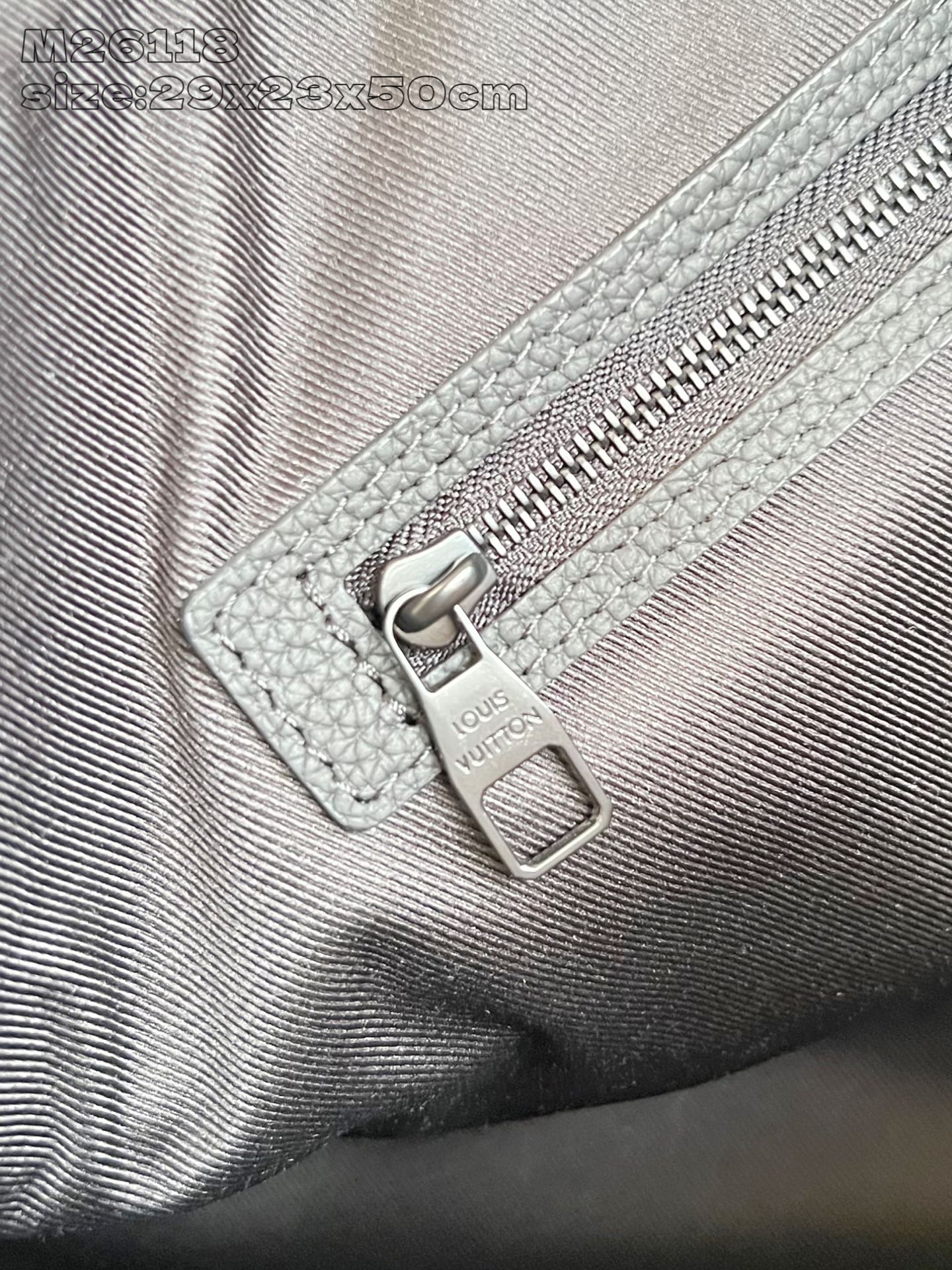 【顶级原单 M26118 】本款 Keepall Bandoulière 50 旅行袋取材蜡面牛皮革和织