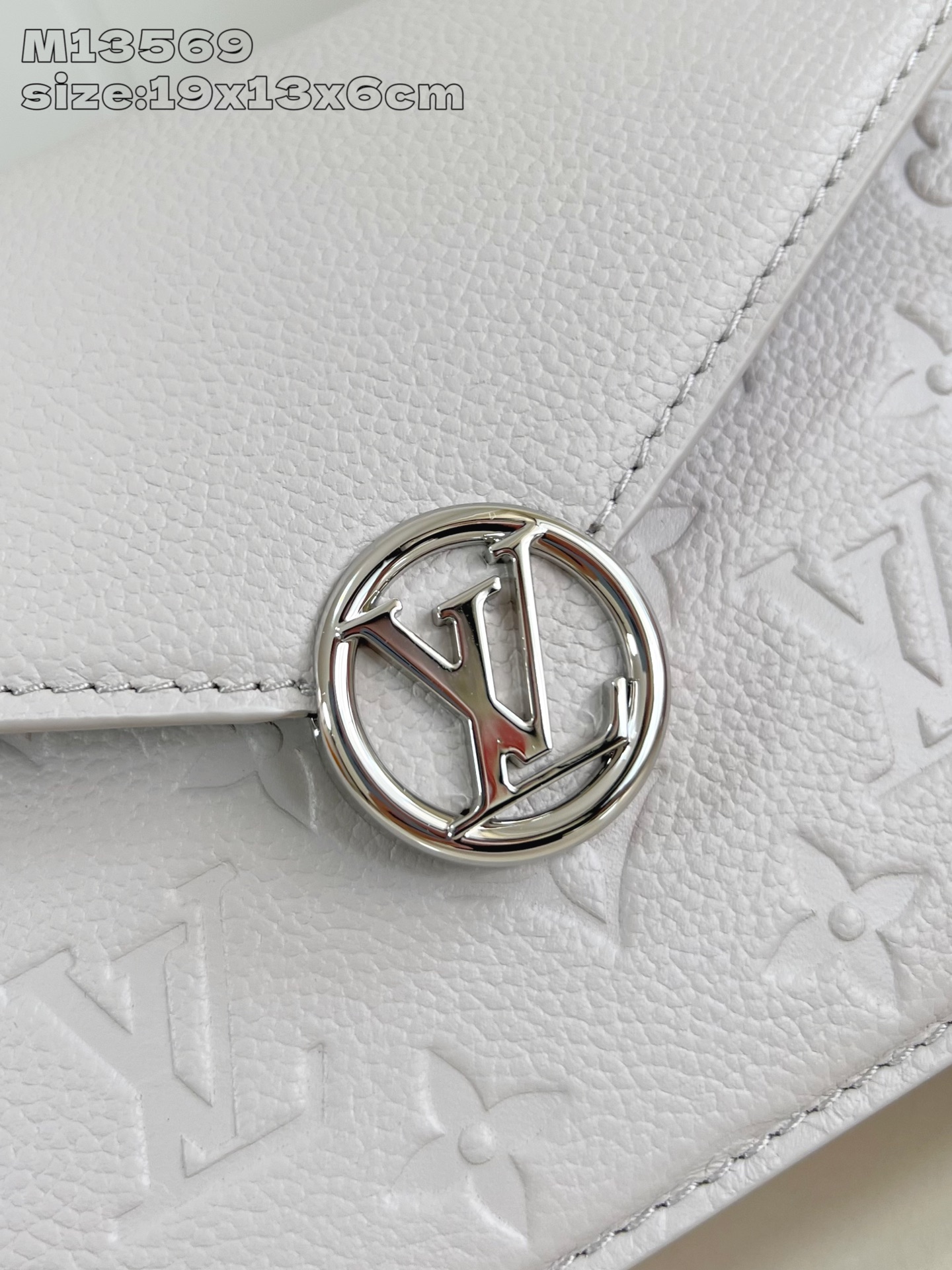 【顶级原单 M13569芋泥紫 】M13570 這款Wallet On Chain Rosy兼具實用功能