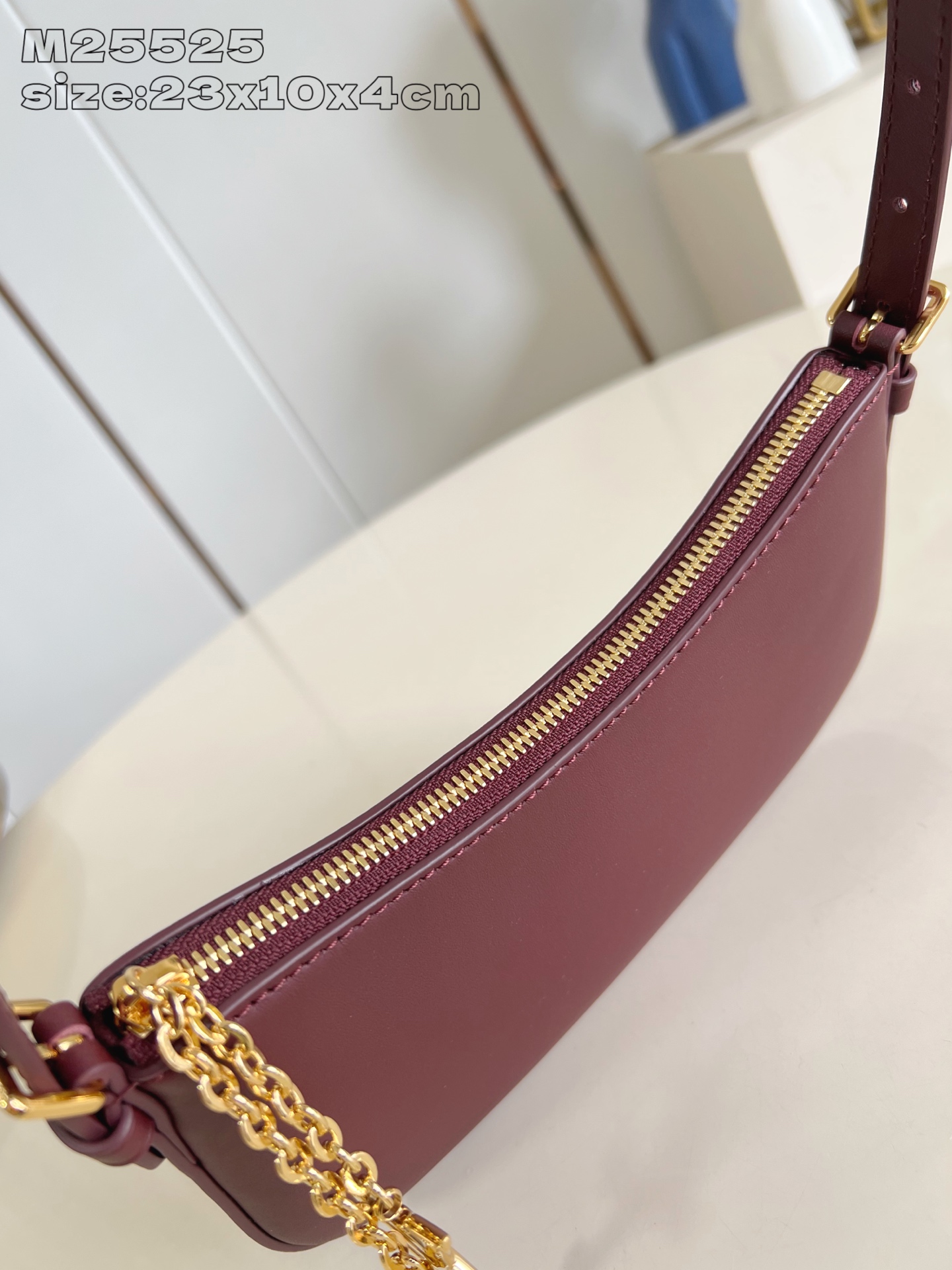 【顶级原单 M25525紫红 】M25650 本款 Pochette LV Bloom 手袋出自路易威登