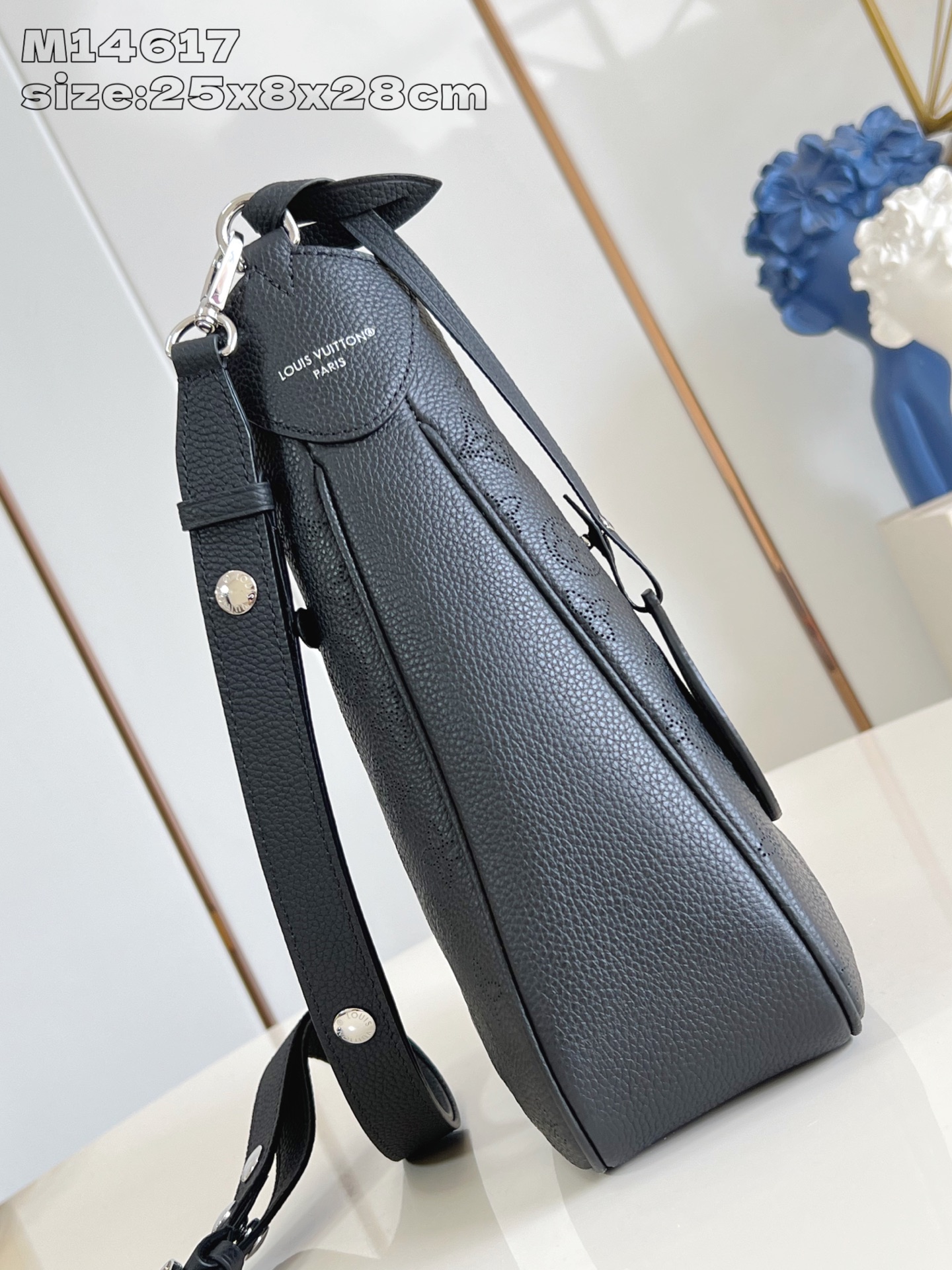 【顶级原单 M14617黑 】M14618 本款 All Around 中号手袋为镂花皮革描摹 Mono