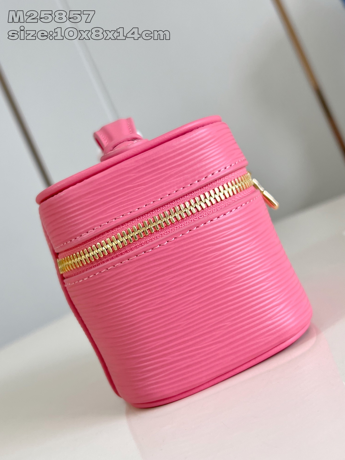 【顶级原单 M25857粉 】本款 Nice Nano 化妆包以粒面 Epi 皮革和可水洗织物内衬构筑华