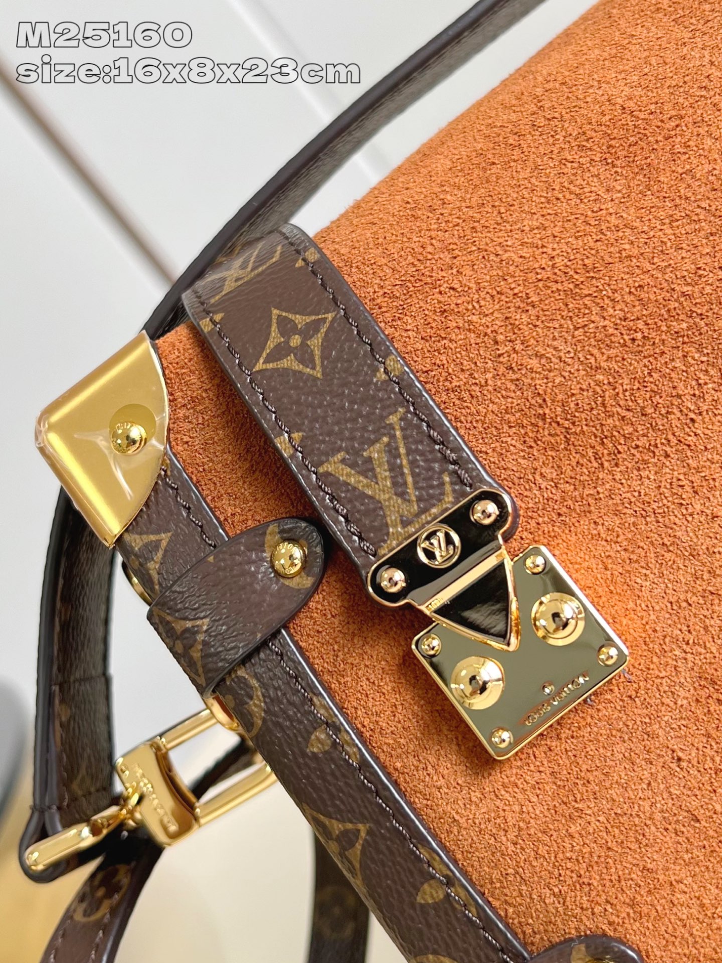 【顶级原单 M25160棕 】M15072 本款 Side Trunk 中号手袋出自 Back to S