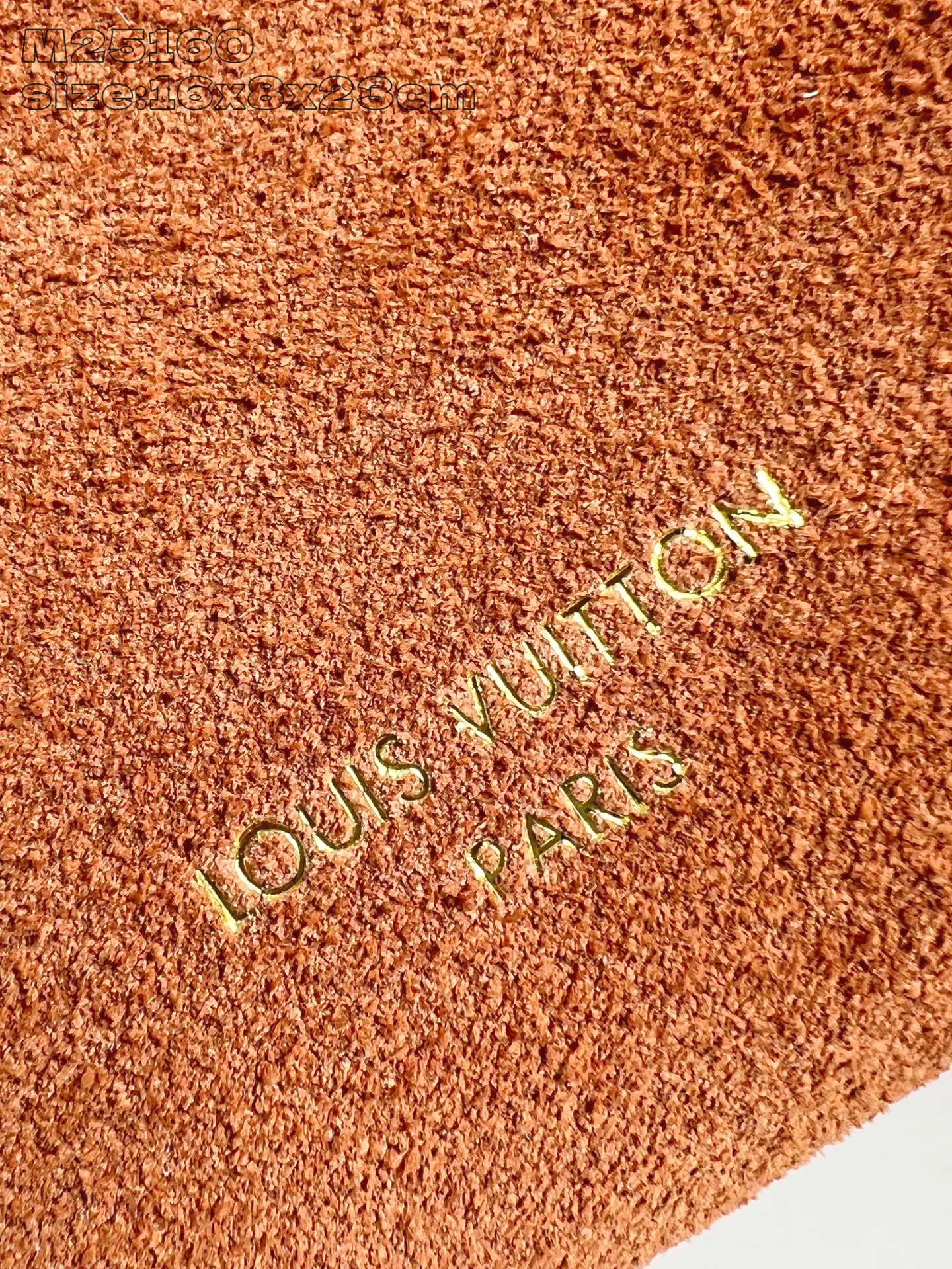 【顶级原单 M25160棕 】M15072 本款 Side Trunk 中号手袋出自 Back to S