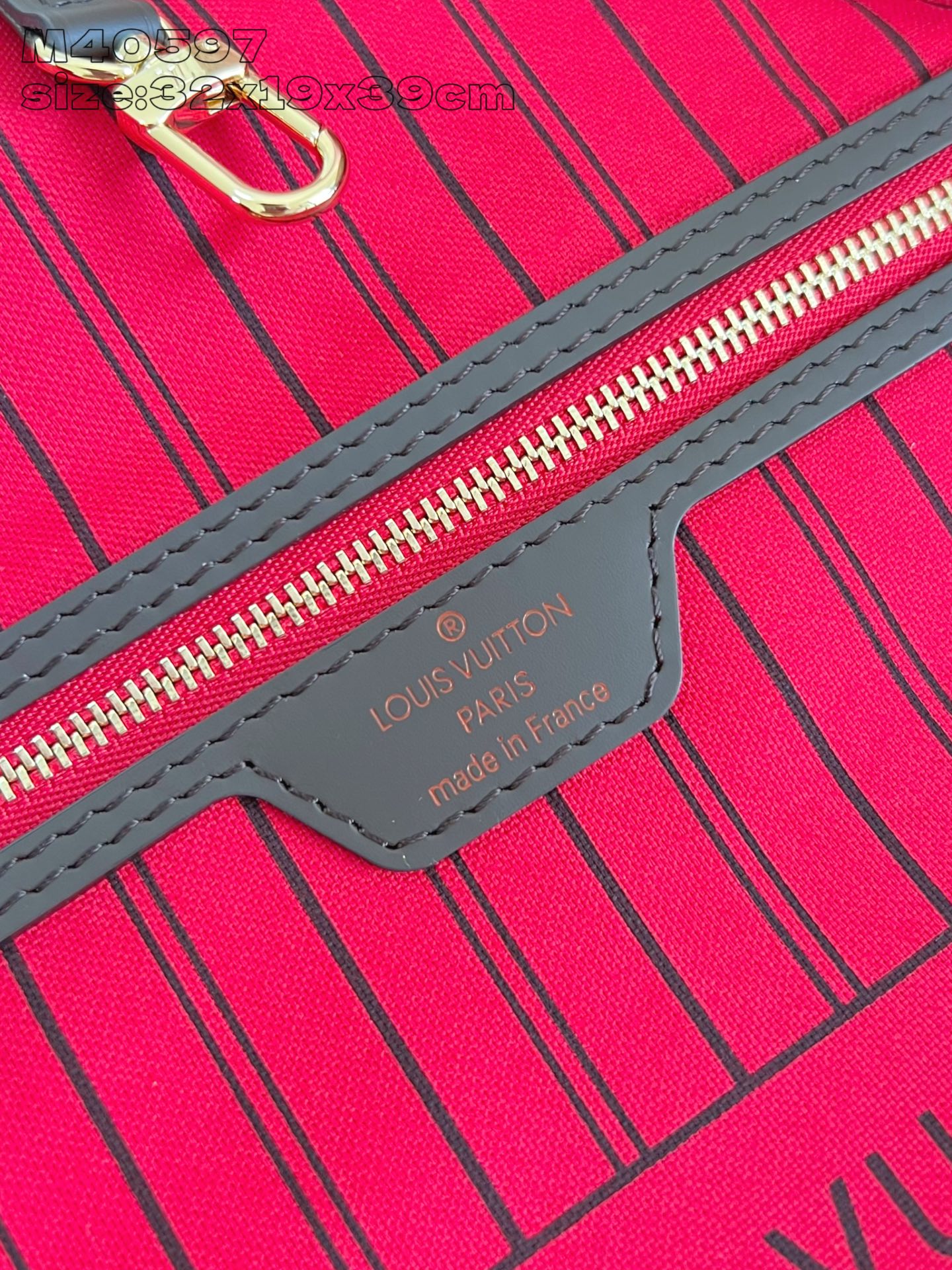 【顶级原单 M40597 】本款 Neverfull 大号托特包为 Damier Ebene 帆布勾勒牛