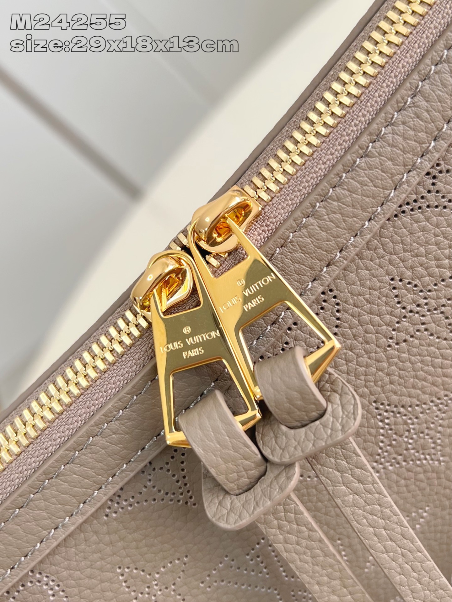 【顶级原单 M24255墨绿 】M25904 本款 Mahina Hand It All 小号手袋取材细