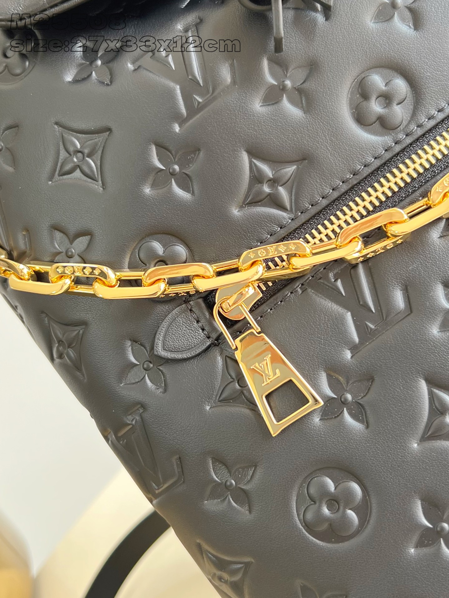 【顶级原单 M25508黑 】 Coussin Backpack 中号手袋以双肩包构型瞩目加入 Cous