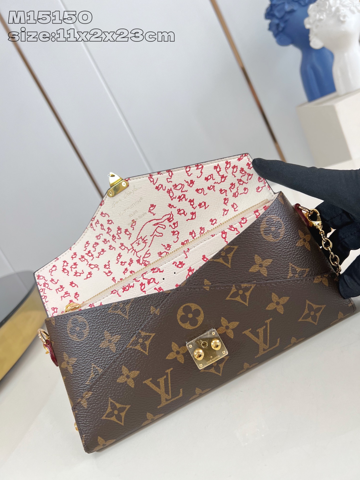 【顶级原单 M15150 】本款Kirigami Organizer 链条手拿包出自LV Travels