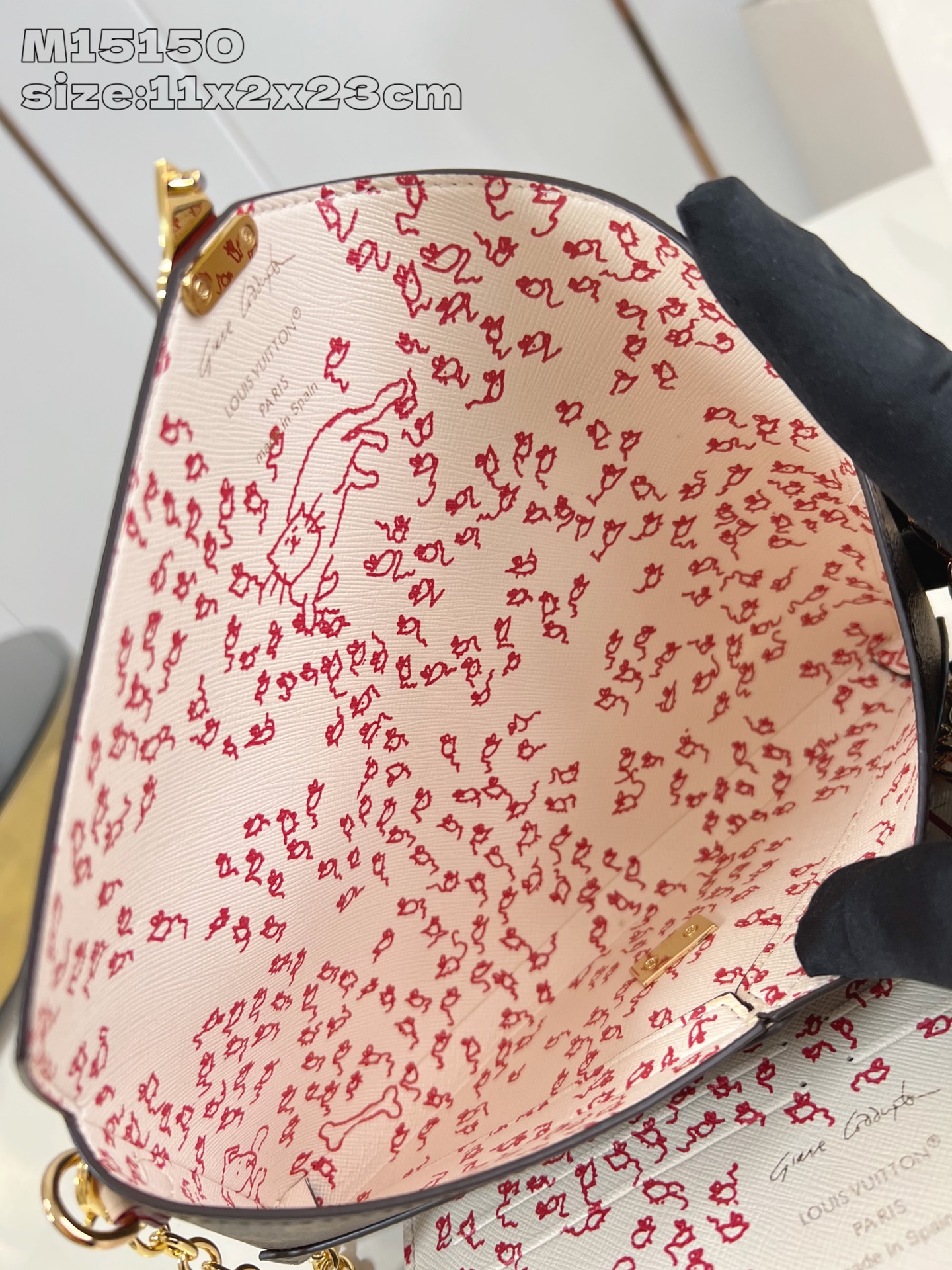 【顶级原单 M15150 】本款Kirigami Organizer 链条手拿包出自LV Travels