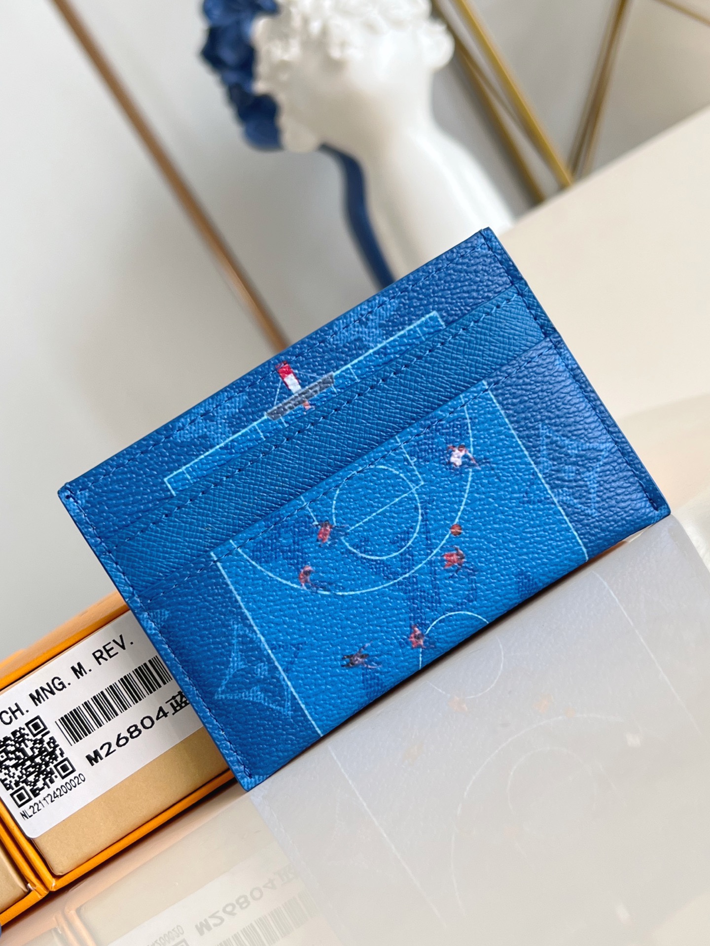 【顶级原单 M26804蓝 】此款采用全新 Monogram Eclipse 涂层帆布材质的卡片夹风格靓