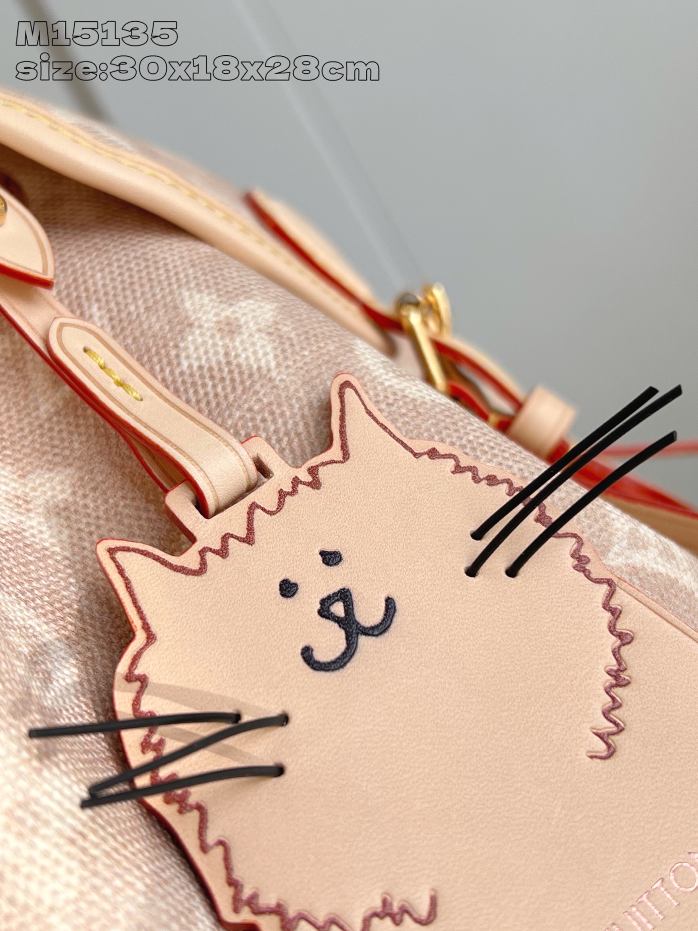 【顶级原单 M15135 】本款 Montsouris 小号双肩包出自 LV Travels With 