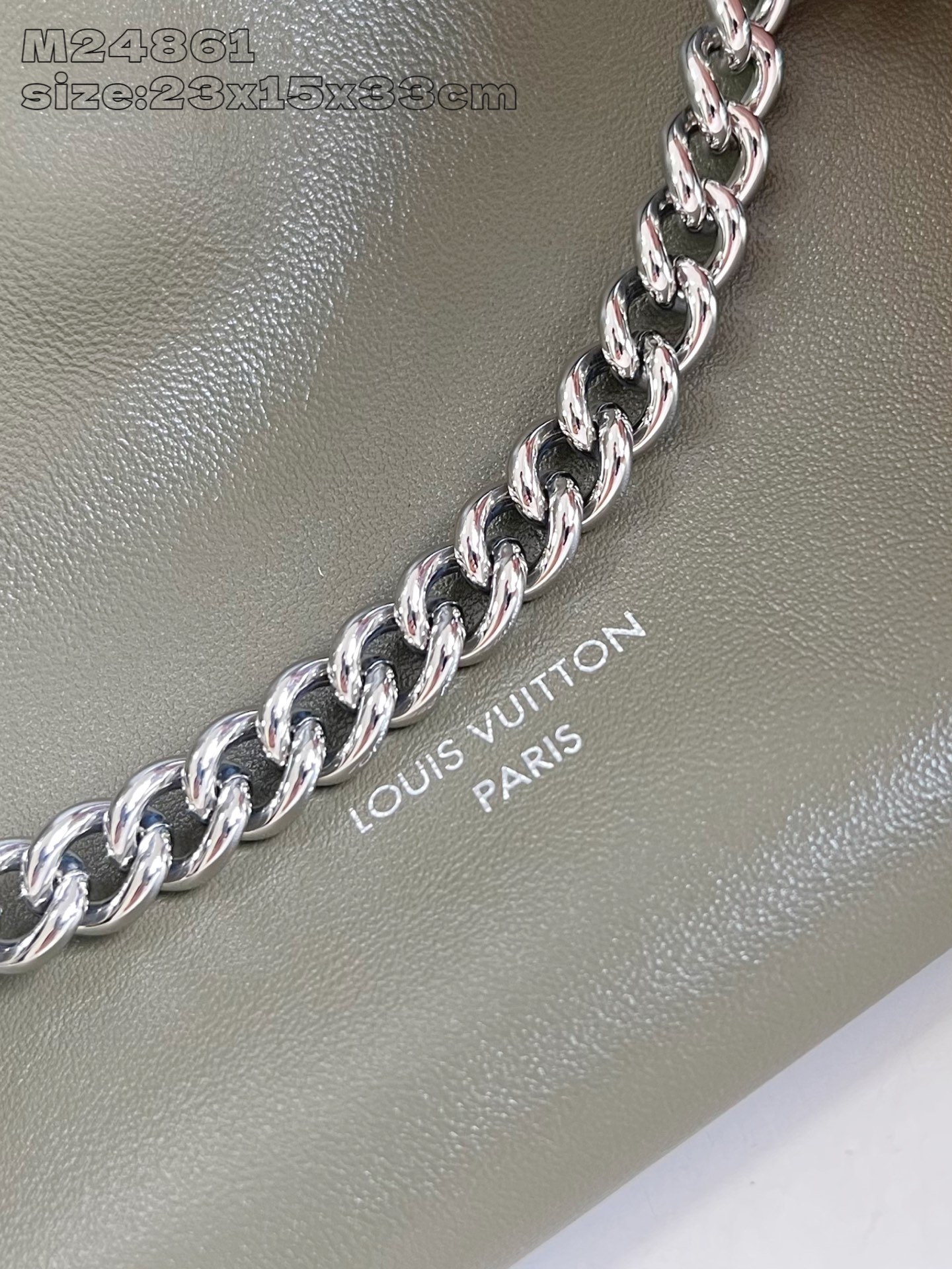 【顶级原单 M24861绿 】 本款 CarryAll Cargo Vibe 小号手袋为羊皮革浸染素雅色