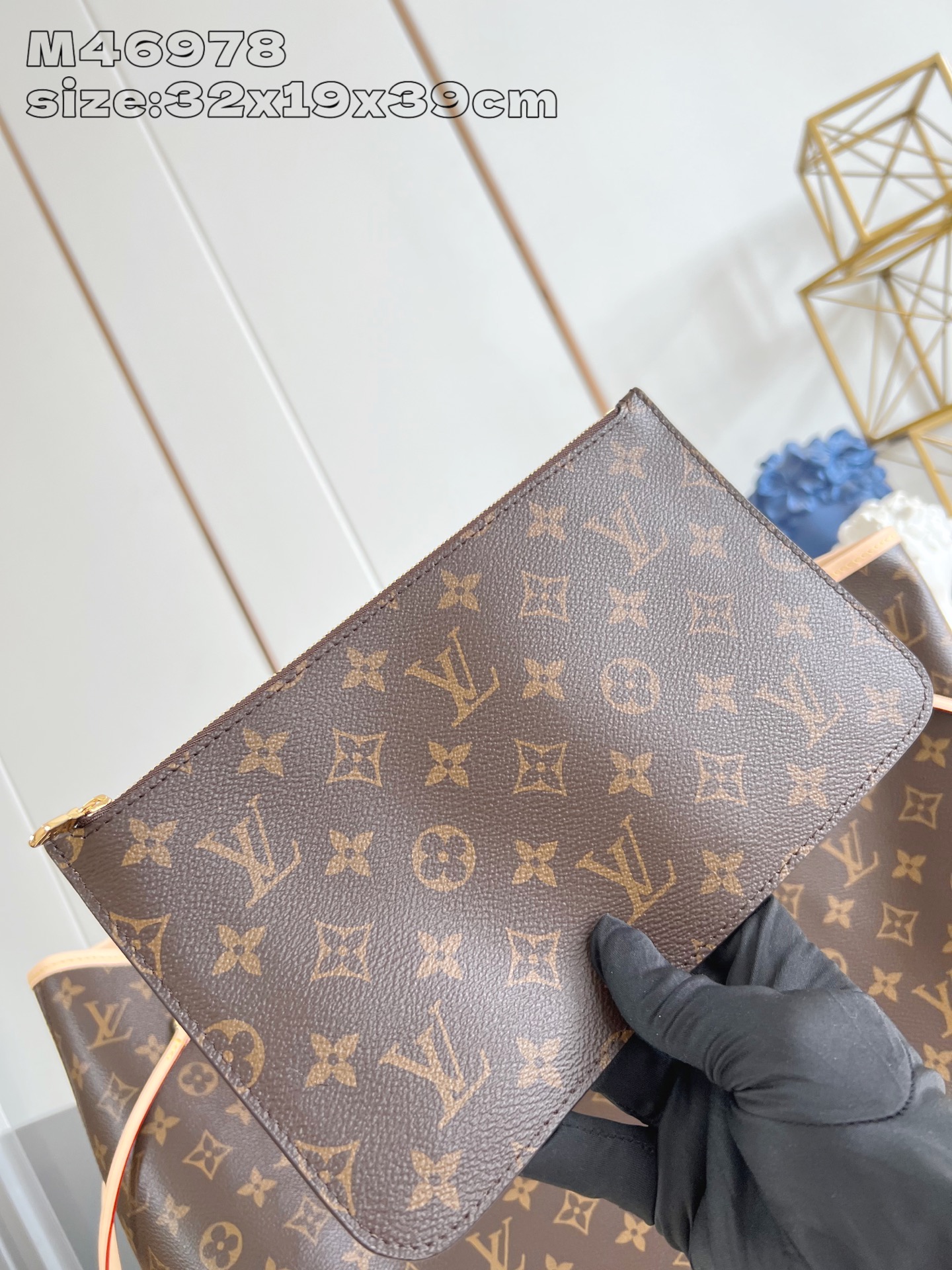 【顶级原单 M46978 】本款 Neverfull 大号托特包为柔软 Monogram 帆布勾勒牛皮革