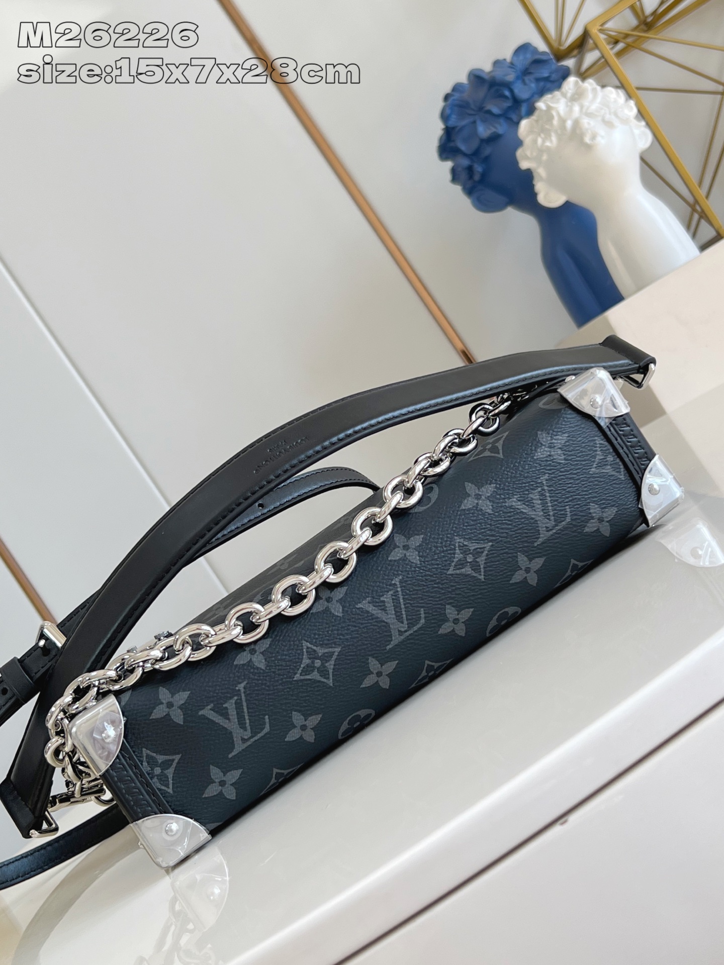 【顶级原单 M26226 】Side Trunk 系列推出 East West 版本，以 Monogra