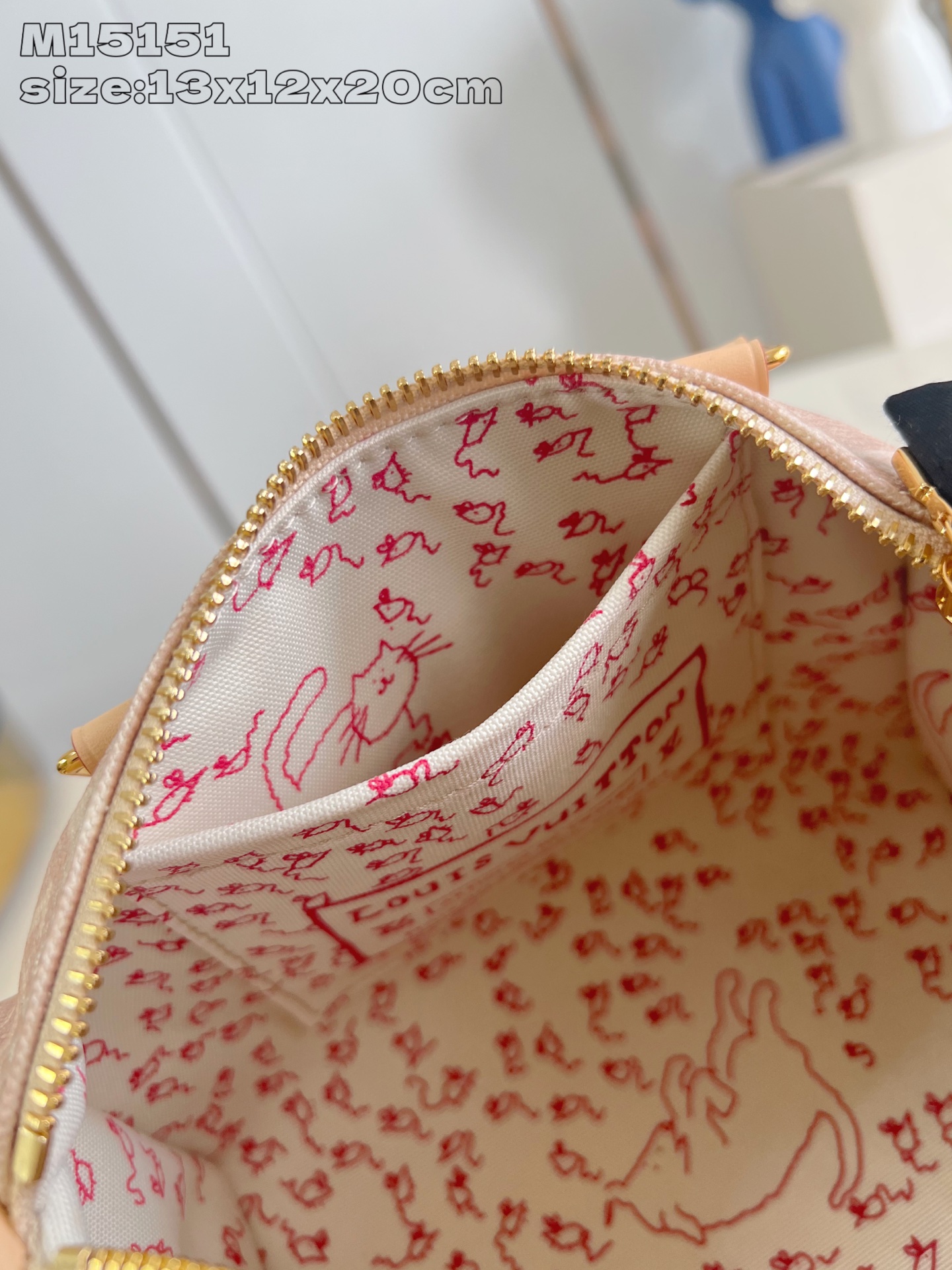 【顶级原单 M15151 】本款 Speedy 20 Bandoulière 手袋取材 Meowgram