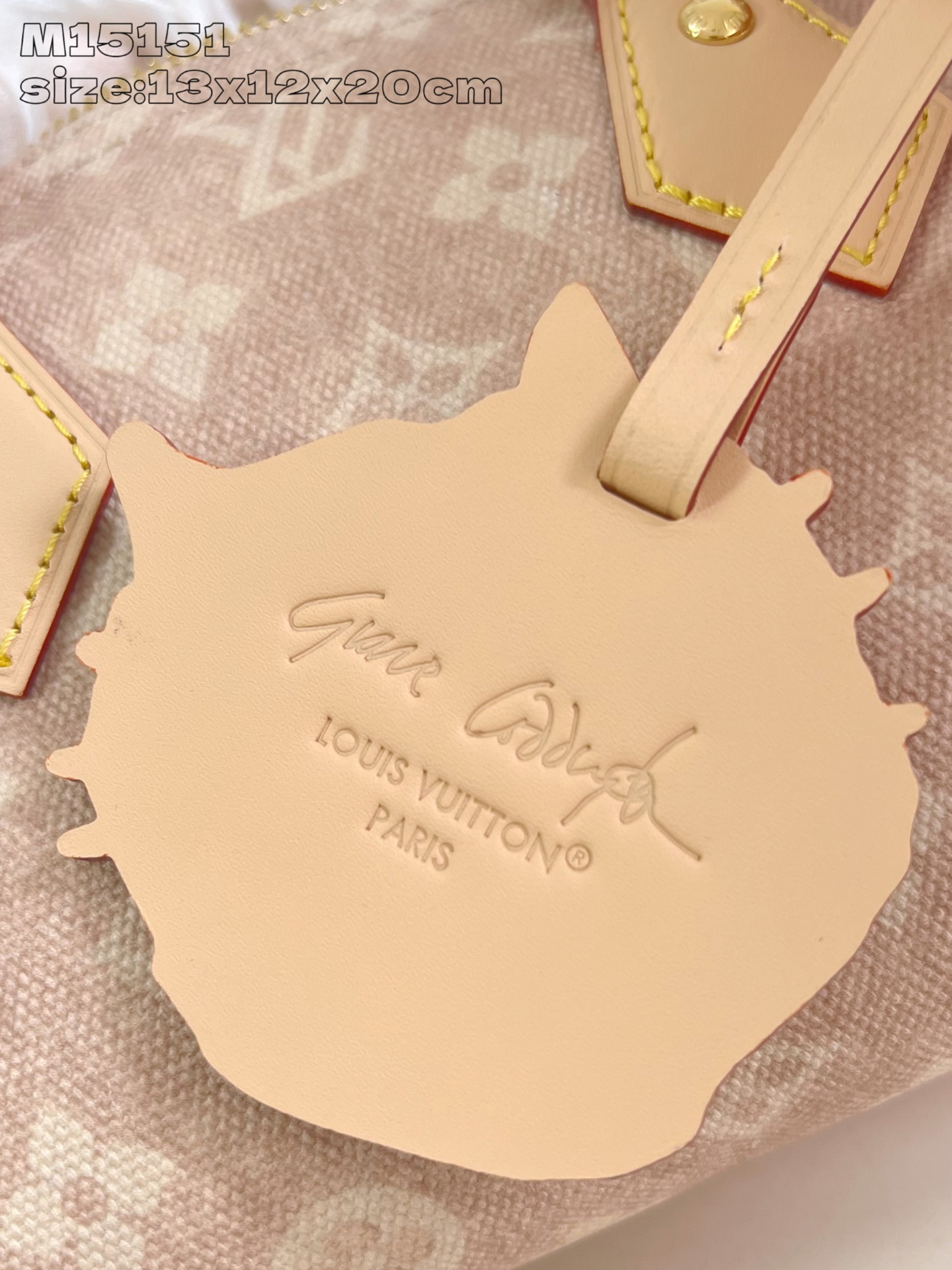 【顶级原单 M15151 】本款 Speedy 20 Bandoulière 手袋取材 Meowgram