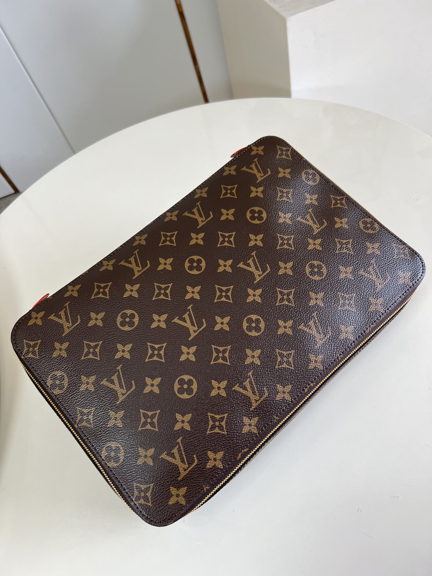 【顶级原单 M43690老花 】本款 Packing Cube 大号收纳包为路易威登收纳艺术新作，以 M