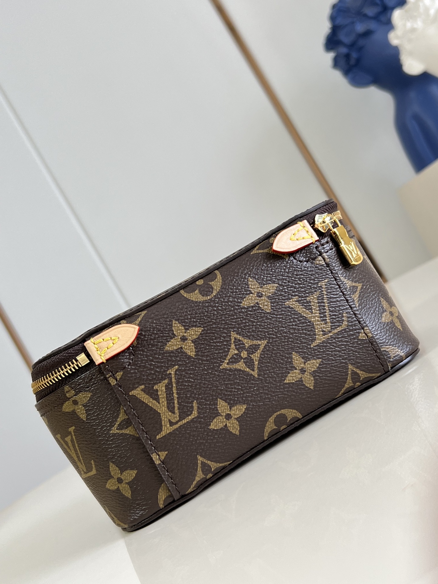 【顶级原单 M43688老花 】本款 Packing Cube 小号收纳包为路易威登收纳艺术新作，以 M