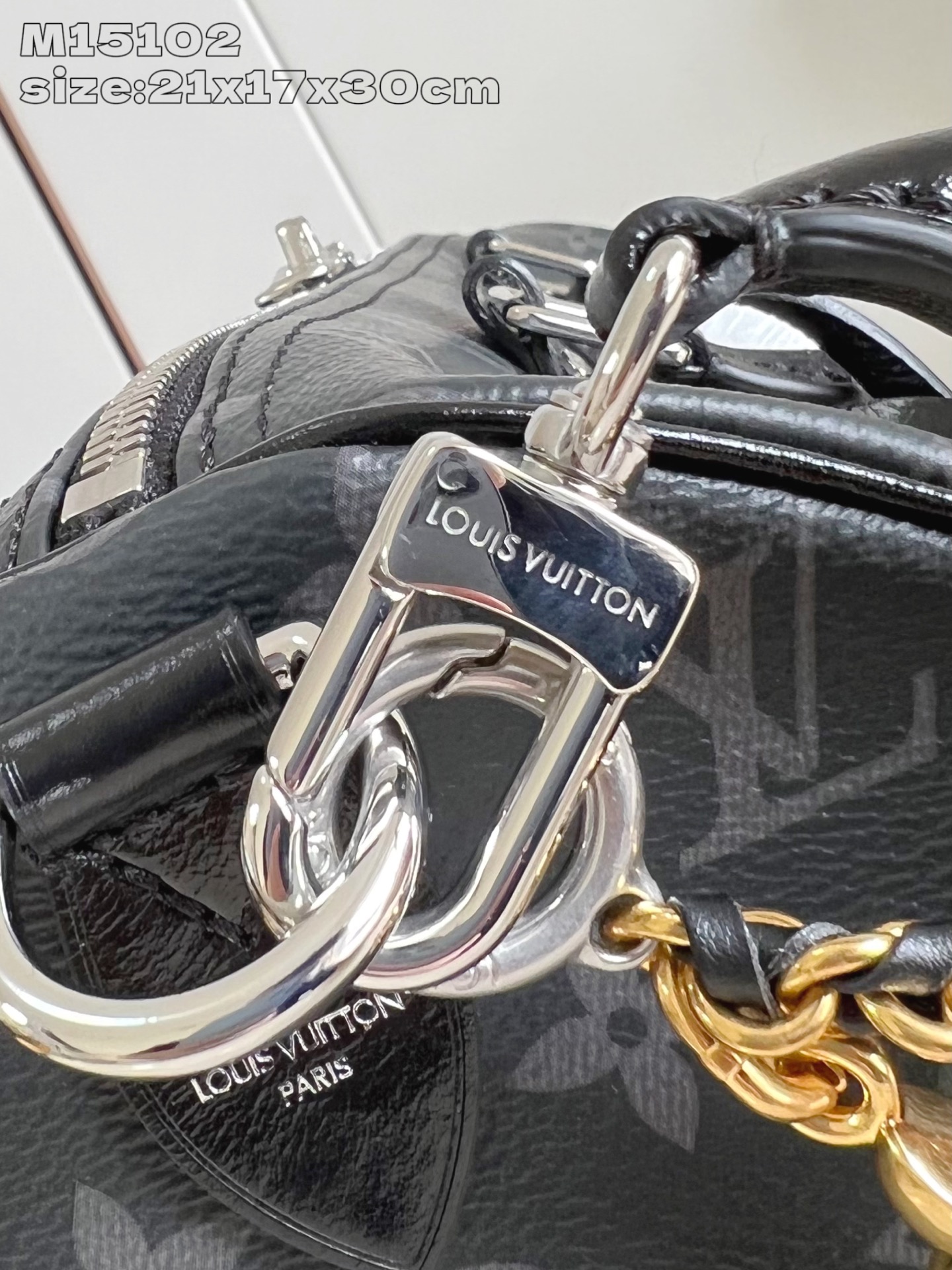 【顶级原单 M15102/全钢版 】本款 Speedy Soft 30 手袋出自 LV Ski 系列，以