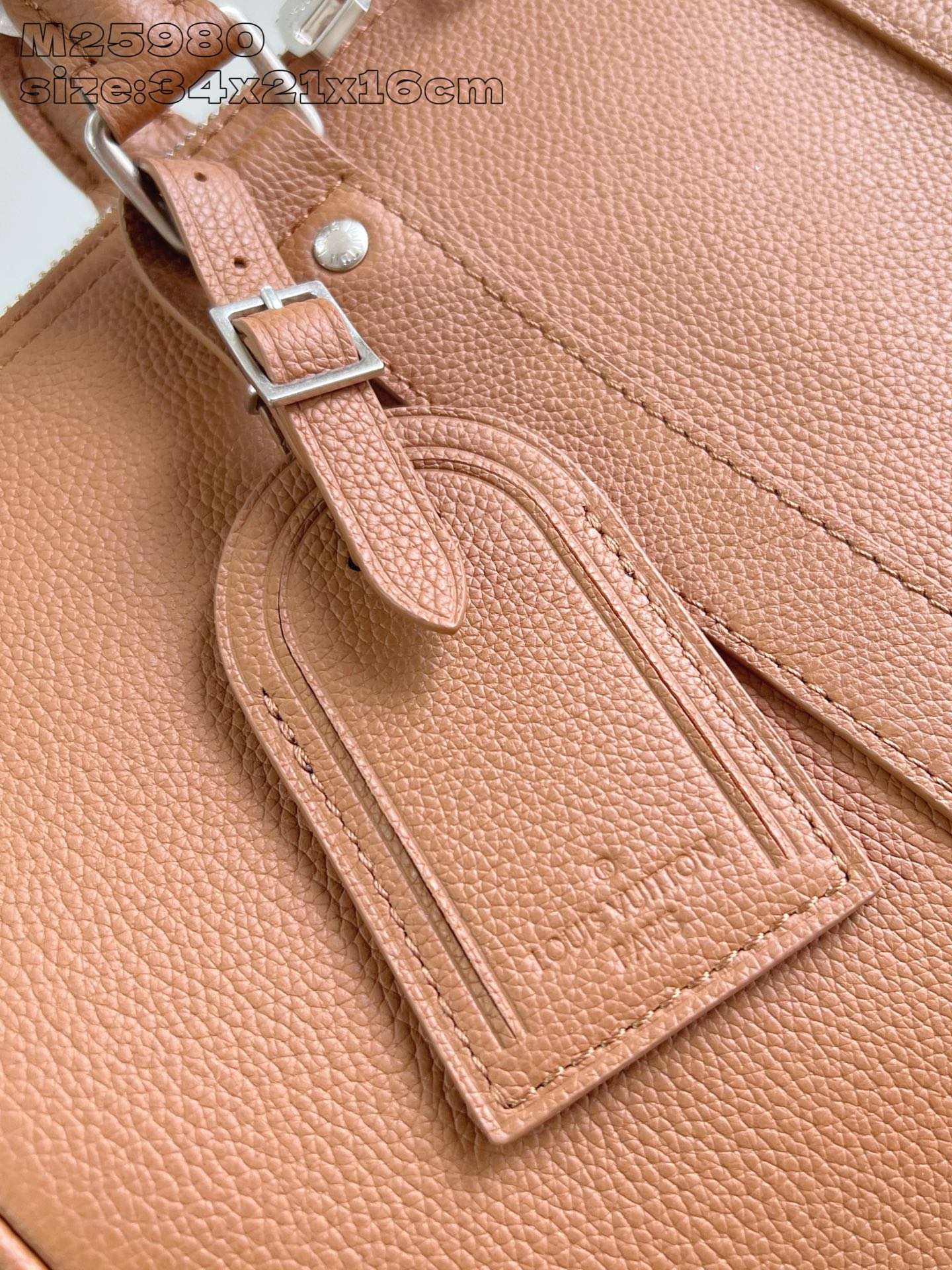 【顶级原单 M25980 】這款Keepall Bandoulière 35設計實用百搭，選用蠟面小牛皮