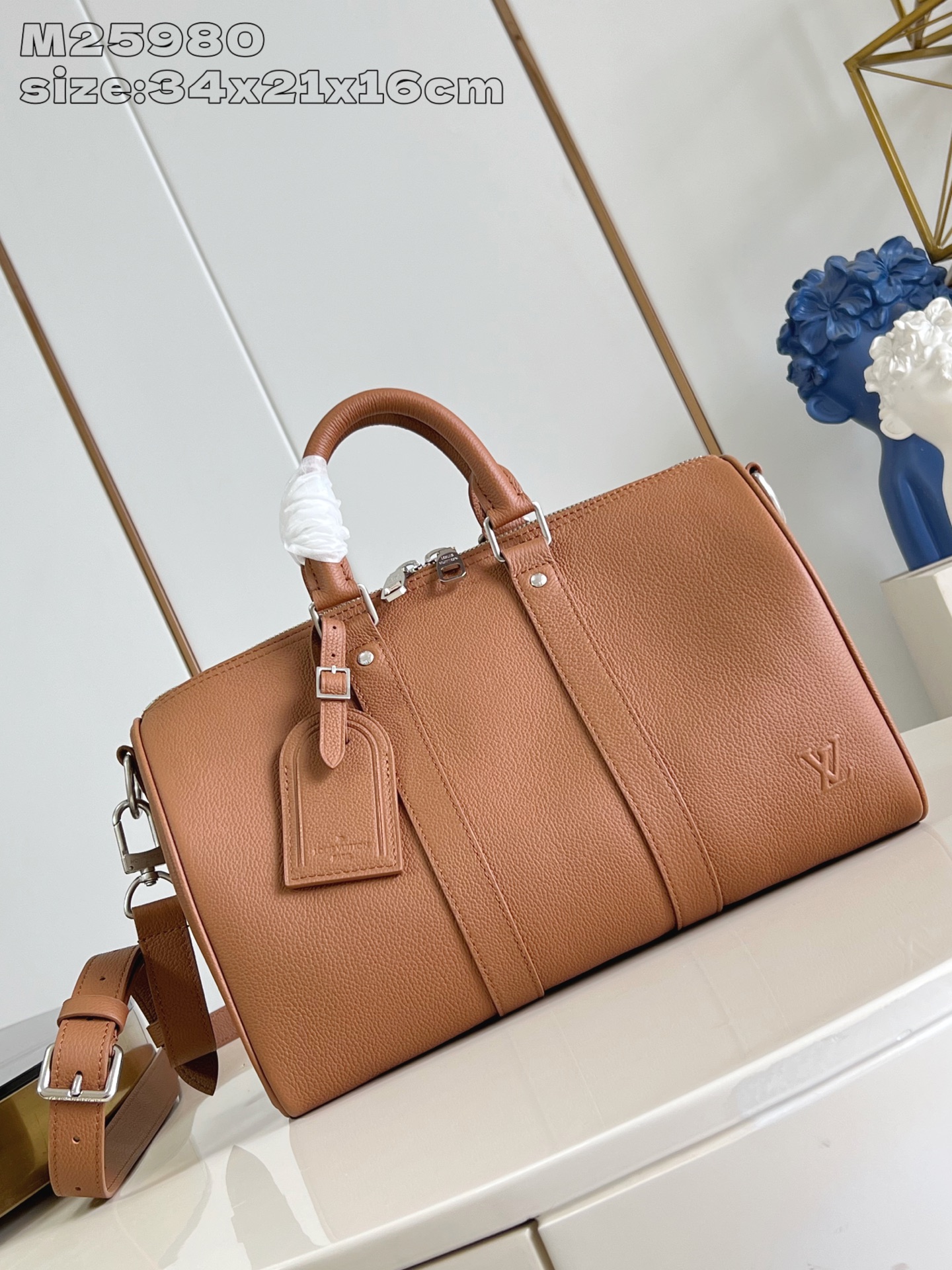 【顶级原单 M25980 】這款Keepall Bandoulière 35設計實用百搭，選用蠟面小牛皮