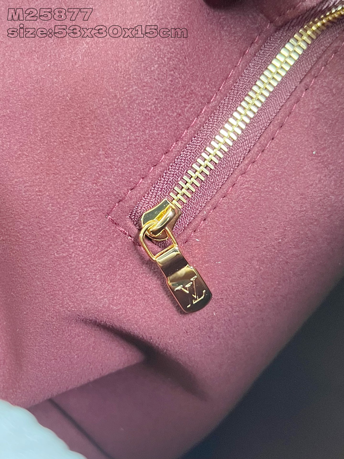 【顶级原单 M25877/升级版 】Damier Azur手袋以柔软的Monogram帆布制成，外观清新