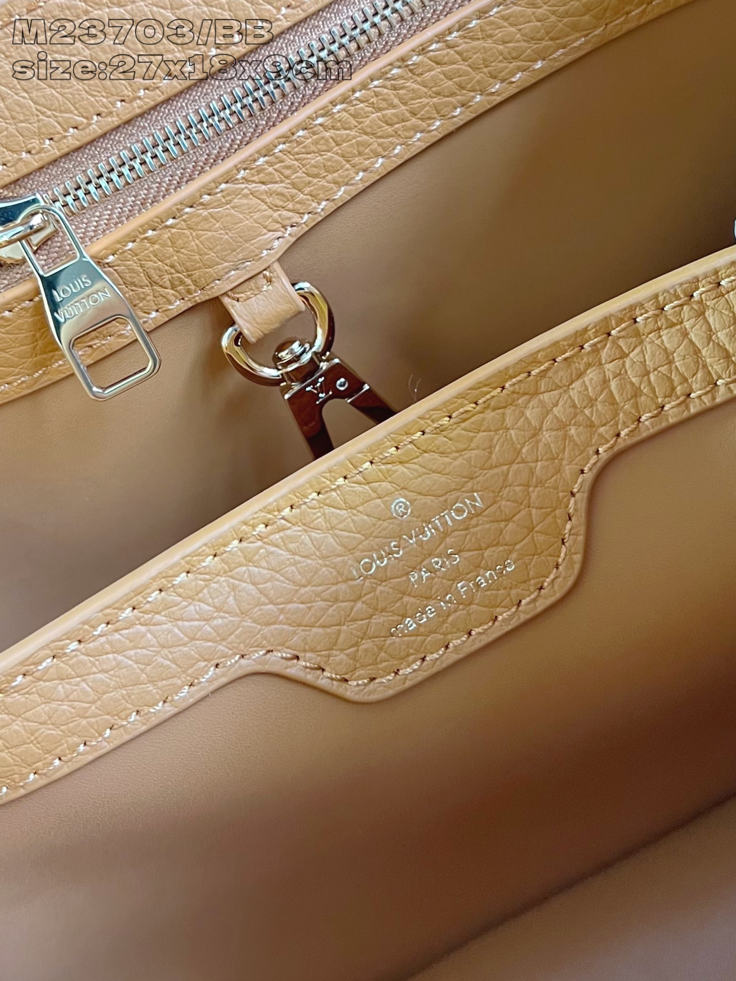 【顶级原单 M23703橙色/小号 】Capucines 系列手袋诞生于 2013 年，以 1854 年