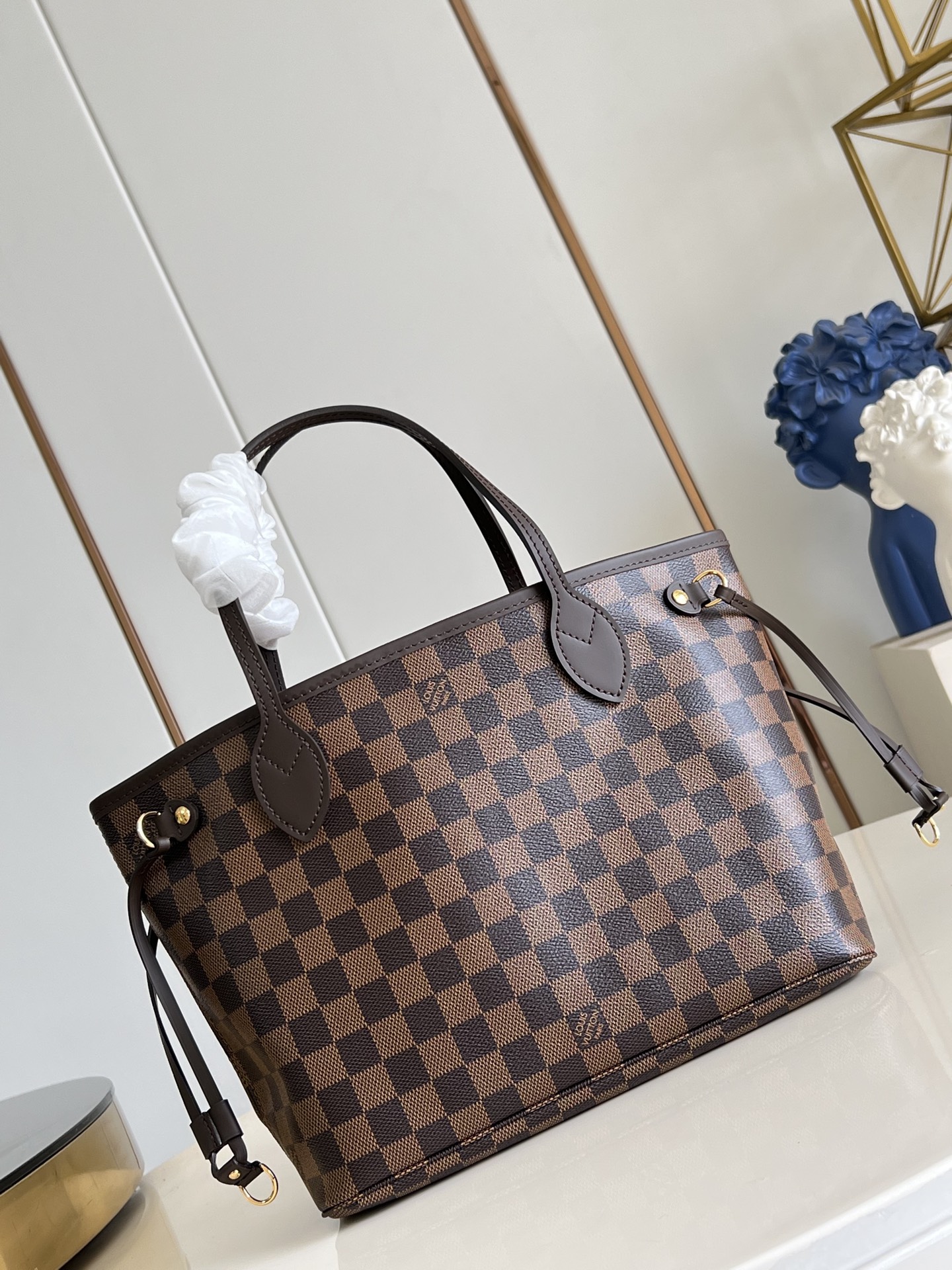 【顶级原单 N40600】本款 Neverfull 小号托特包选用 Damier Ebene 帆布塑造充