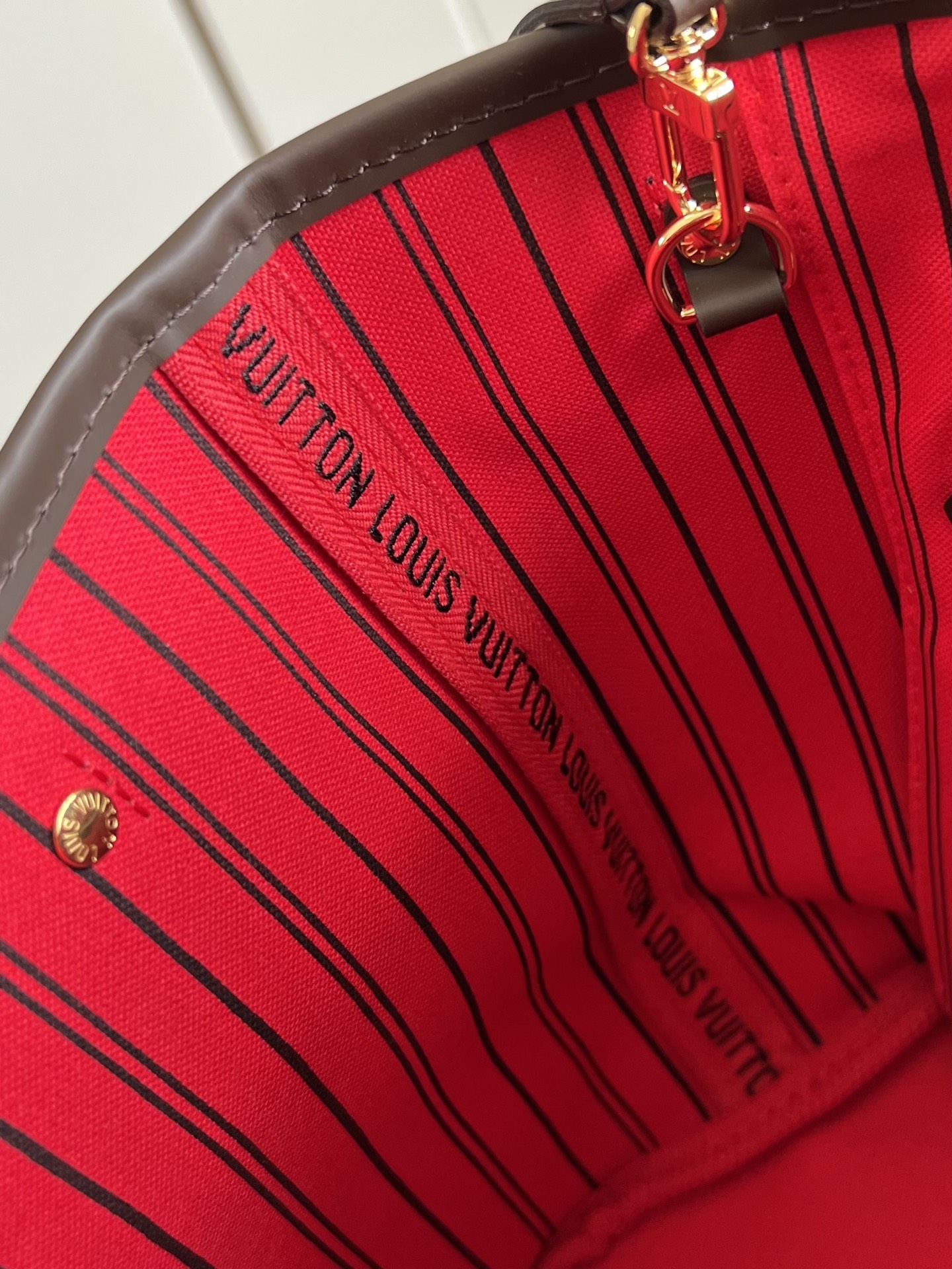 【顶级原单 N40600】本款 Neverfull 小号托特包选用 Damier Ebene 帆布塑造充