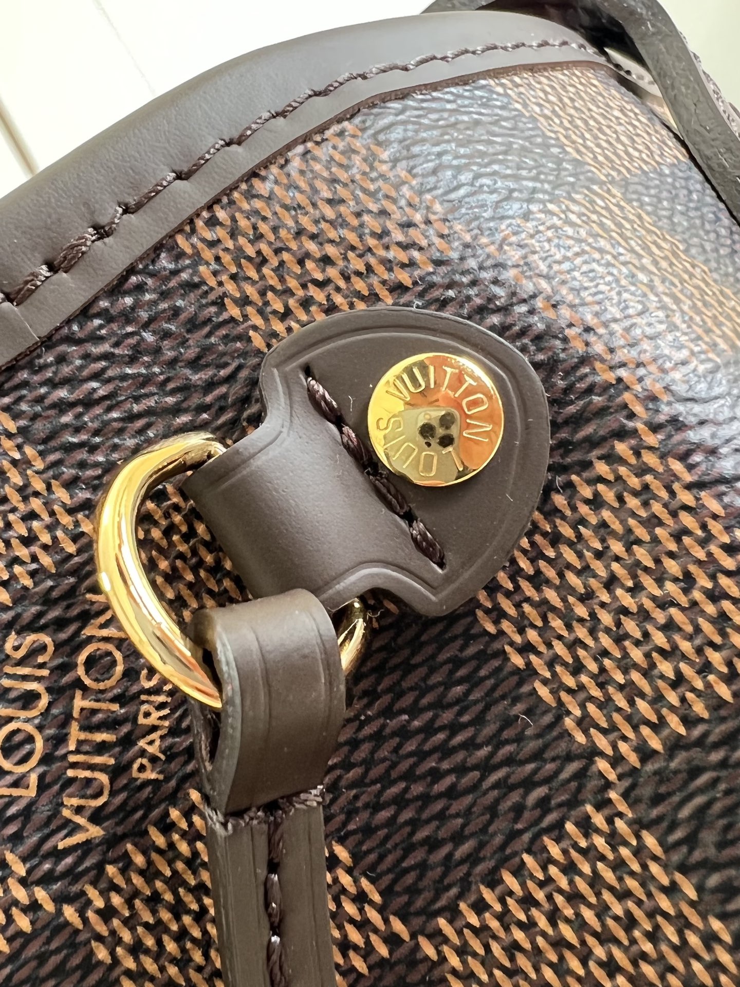 【顶级原单 N40600】本款 Neverfull 小号托特包选用 Damier Ebene 帆布塑造充