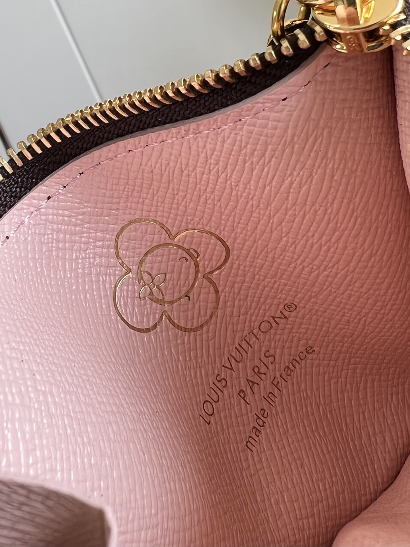 【顶级原单 M15333 】本款 Romy 卡夹演绎 Vivenne Wintery Travel 系列