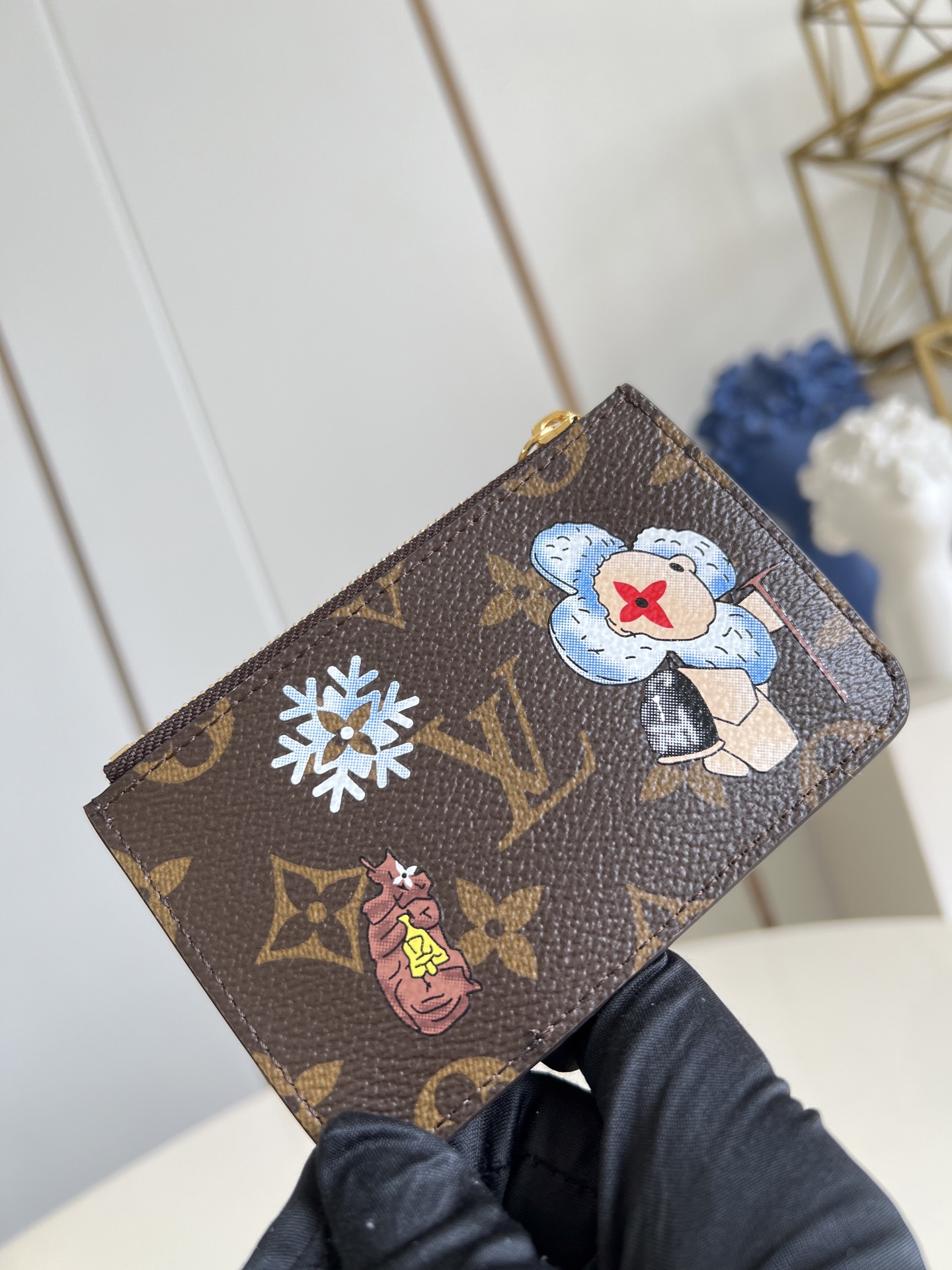 【顶级原单 M15333 】本款 Romy 卡夹演绎 Vivenne Wintery Travel 系列