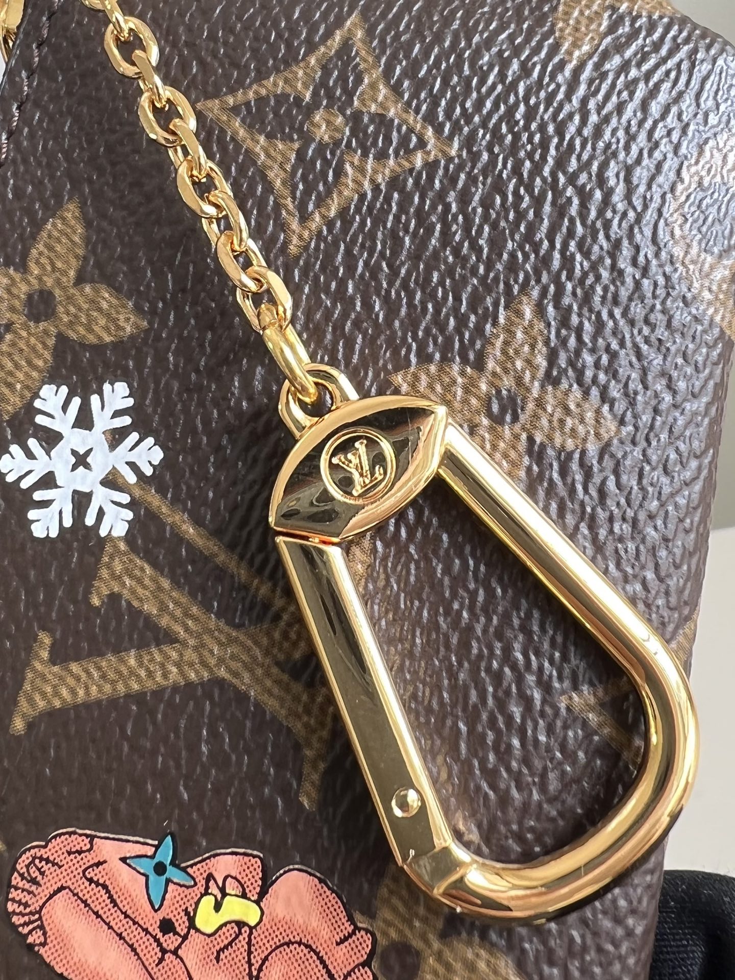 【顶级原单 M15341 】Vivienne Wintery Travel 系列推出此款钥匙零钱包，以 