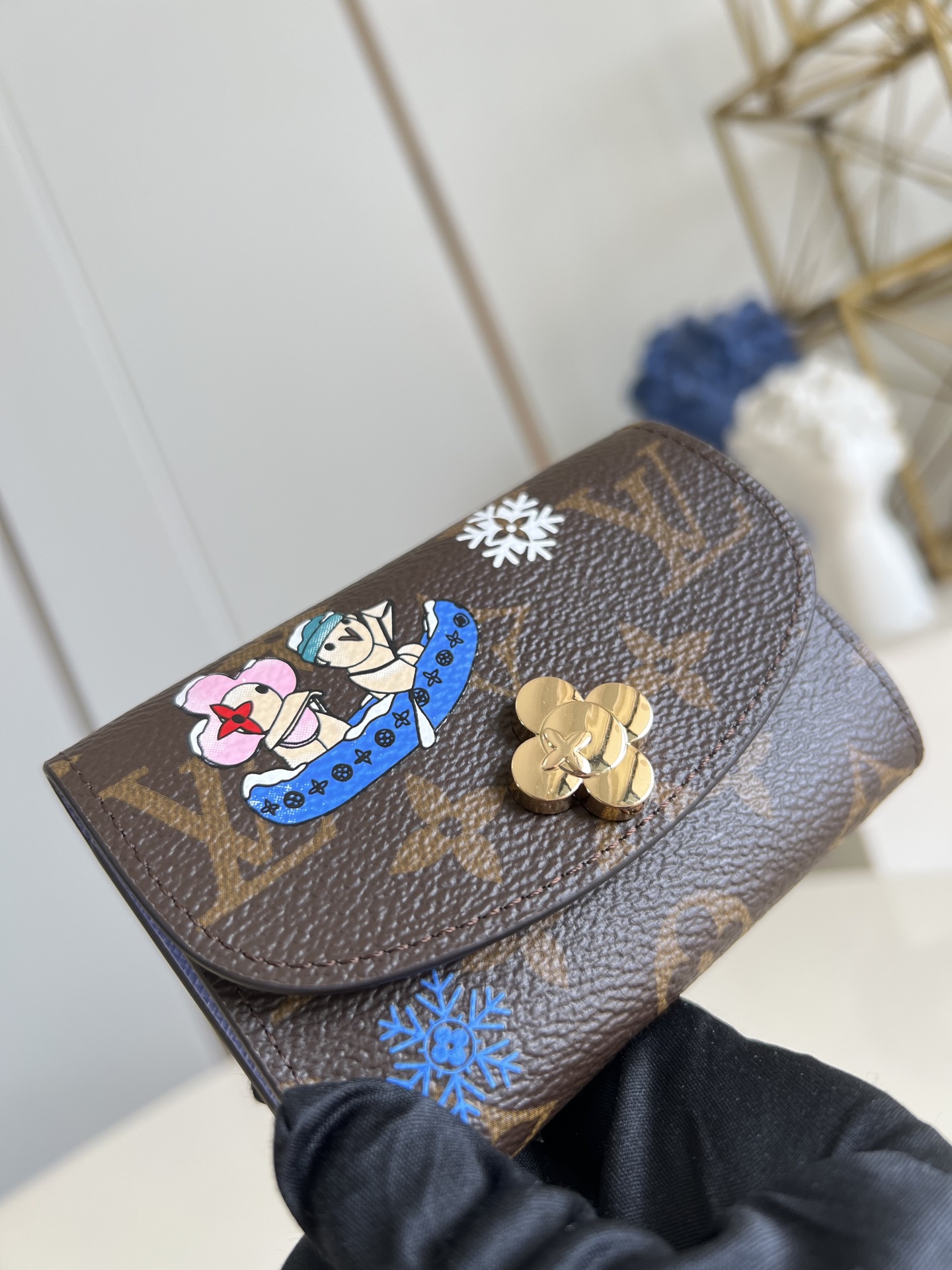 【顶级原单 M15323 】Vivenne Wintery Travel 系列为 Rosalie 零钱包