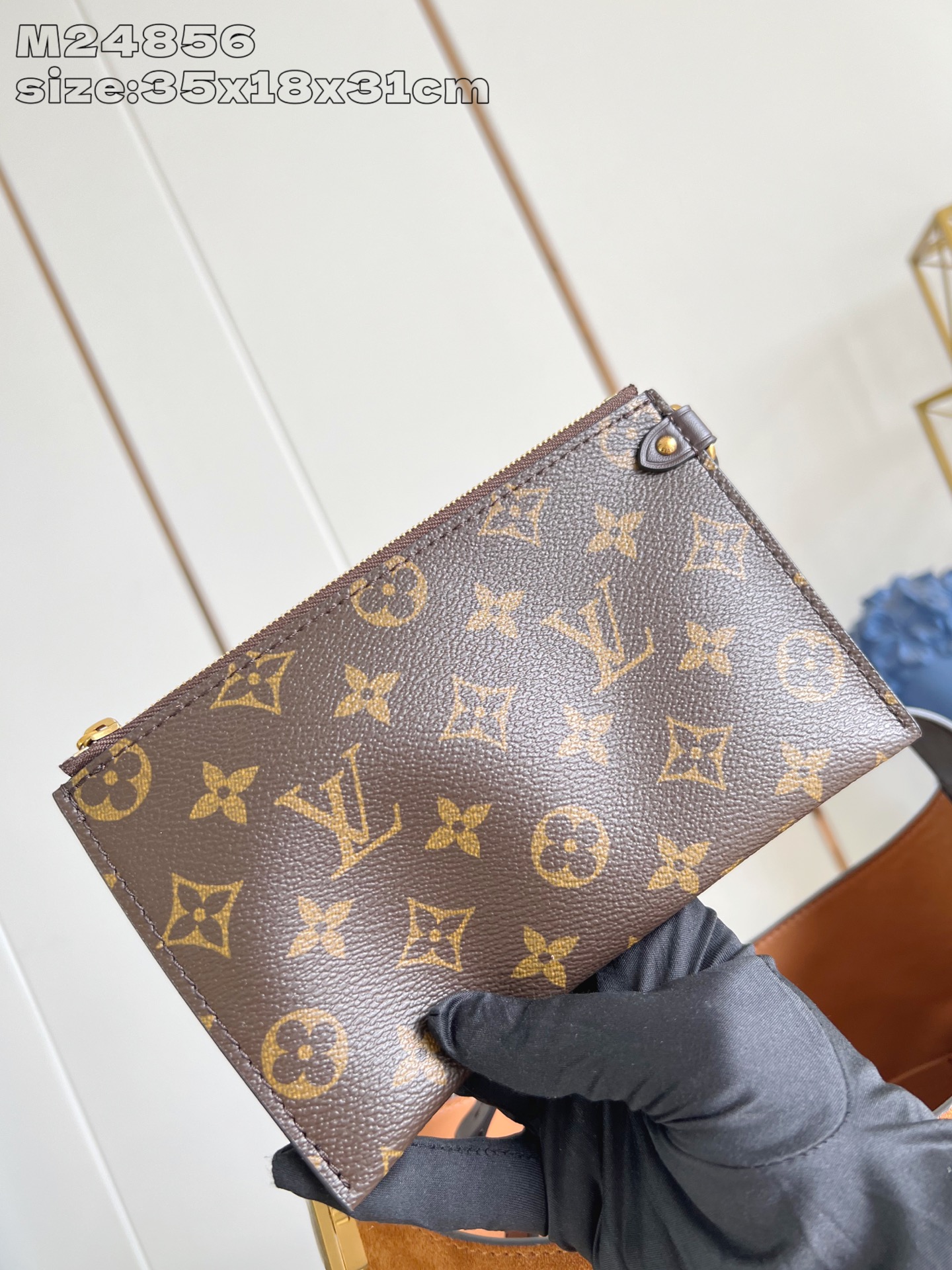 【顶级原单 M24856棕绒 】M25516 本款 low key Hobo 中号手袋取材柔滑绒面牛皮革