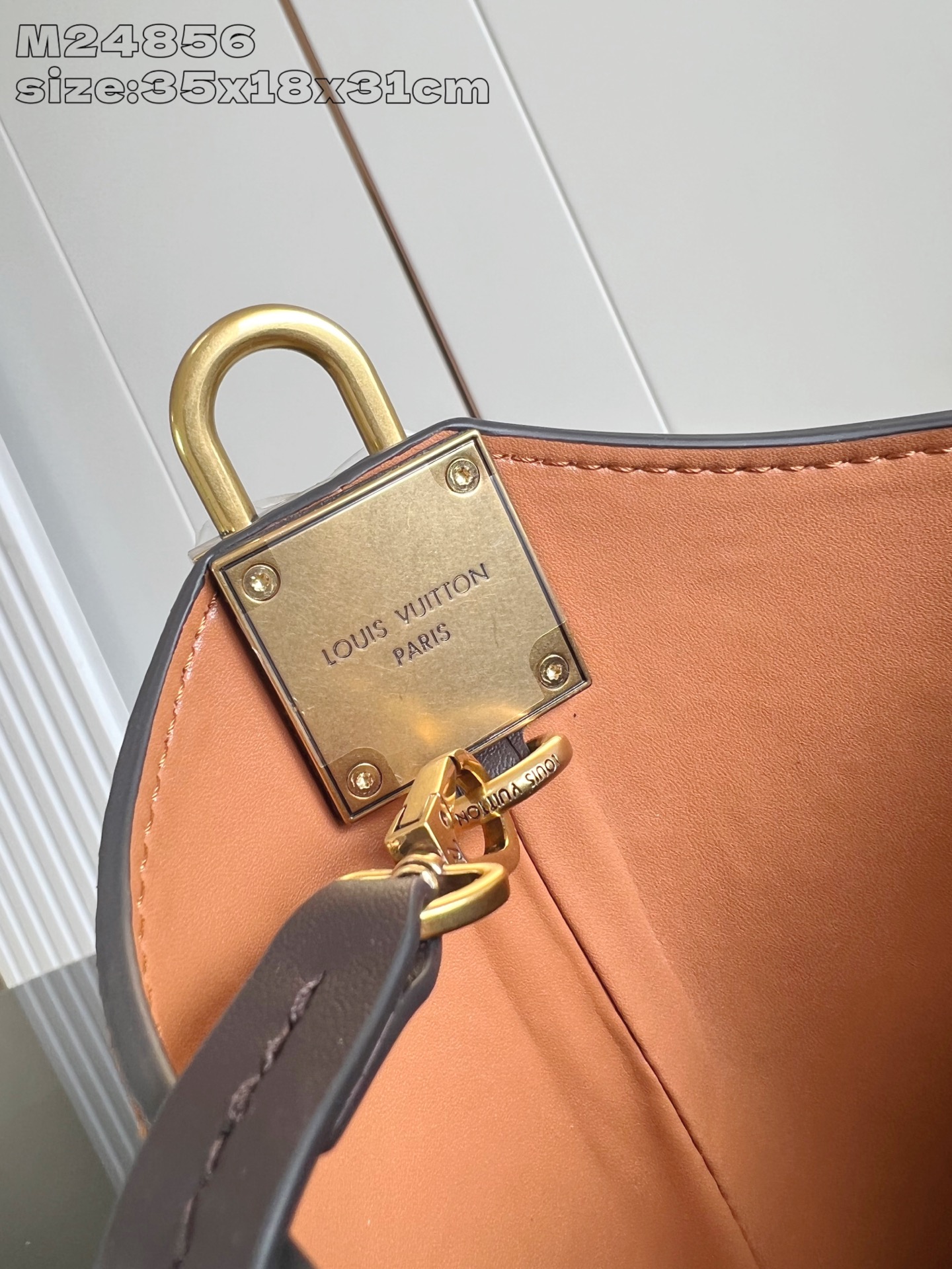 【顶级原单 M24856棕绒 】M25516 本款 low key Hobo 中号手袋取材柔滑绒面牛皮革