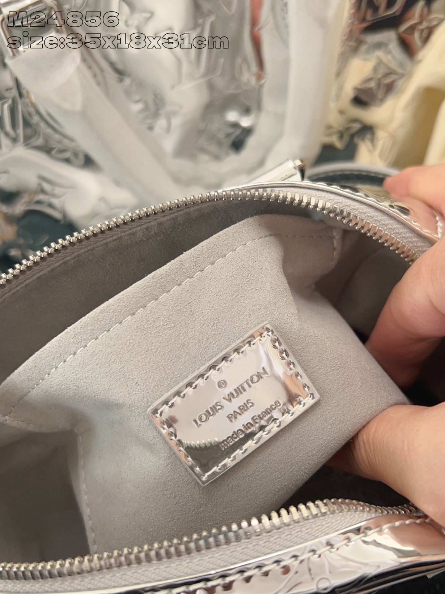 【顶级原单 M24856棕绒 】M25516 本款 low key Hobo 中号手袋取材柔滑绒面牛皮革