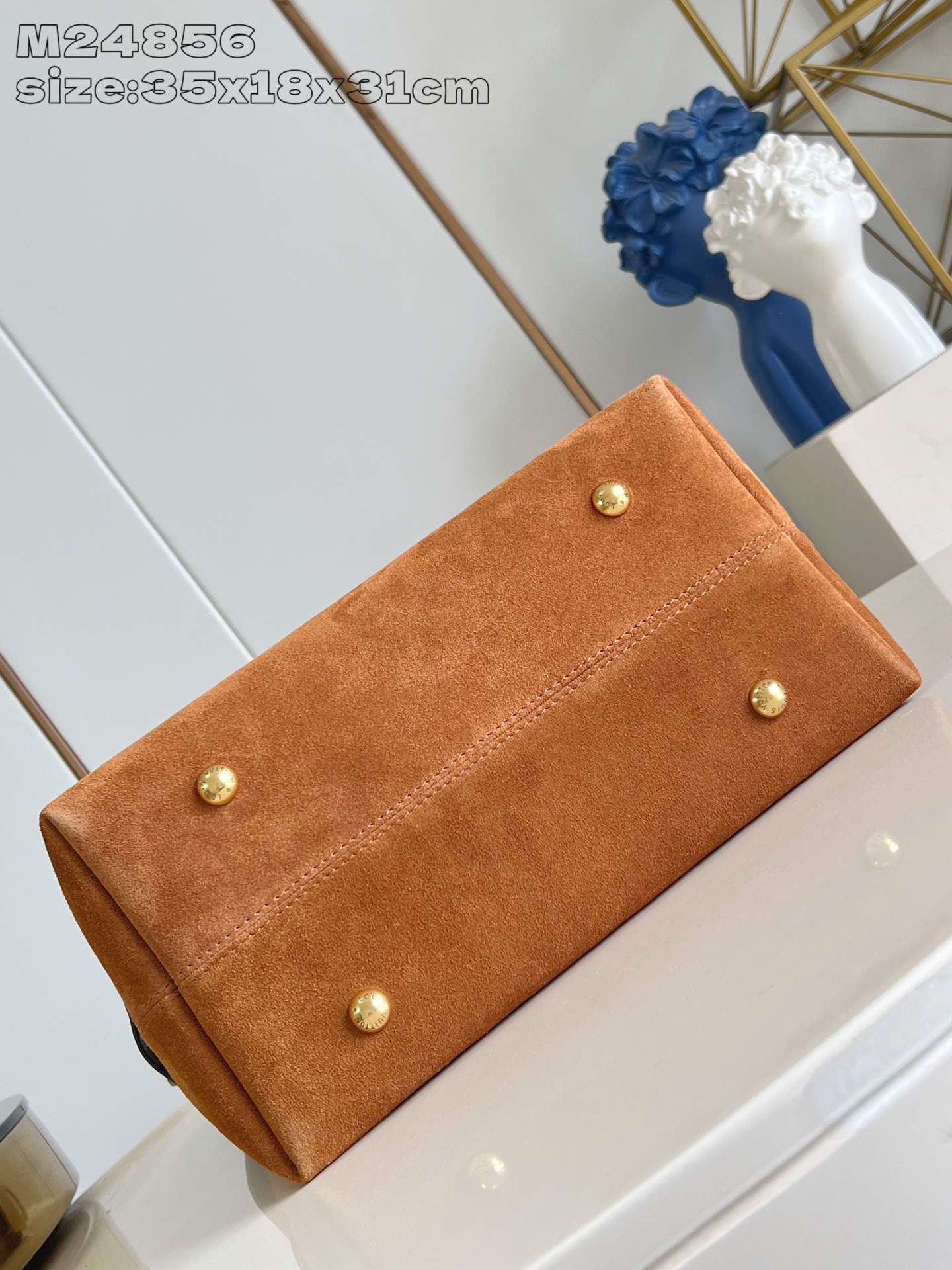 【顶级原单 M24856棕绒 】M25516 本款 low key Hobo 中号手袋取材柔滑绒面牛皮革