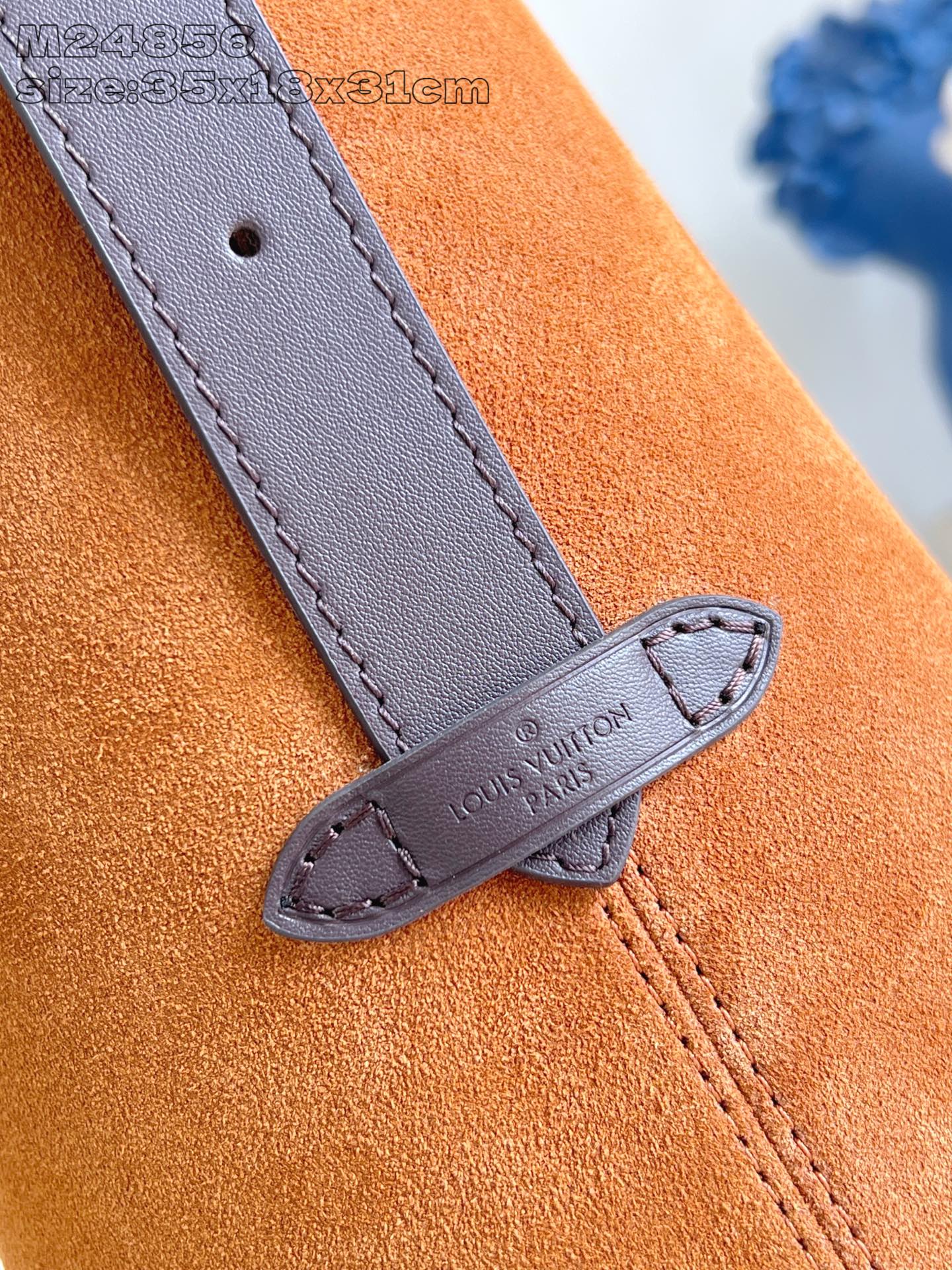 【顶级原单 M24856棕绒 】M25516 本款 low key Hobo 中号手袋取材柔滑绒面牛皮革