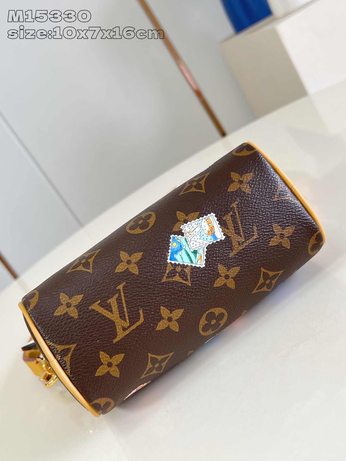 【顶级原单 M15330 】本款 Nano Speedy 手袋邀请品牌吉祥物 Vivienne 现身妙趣