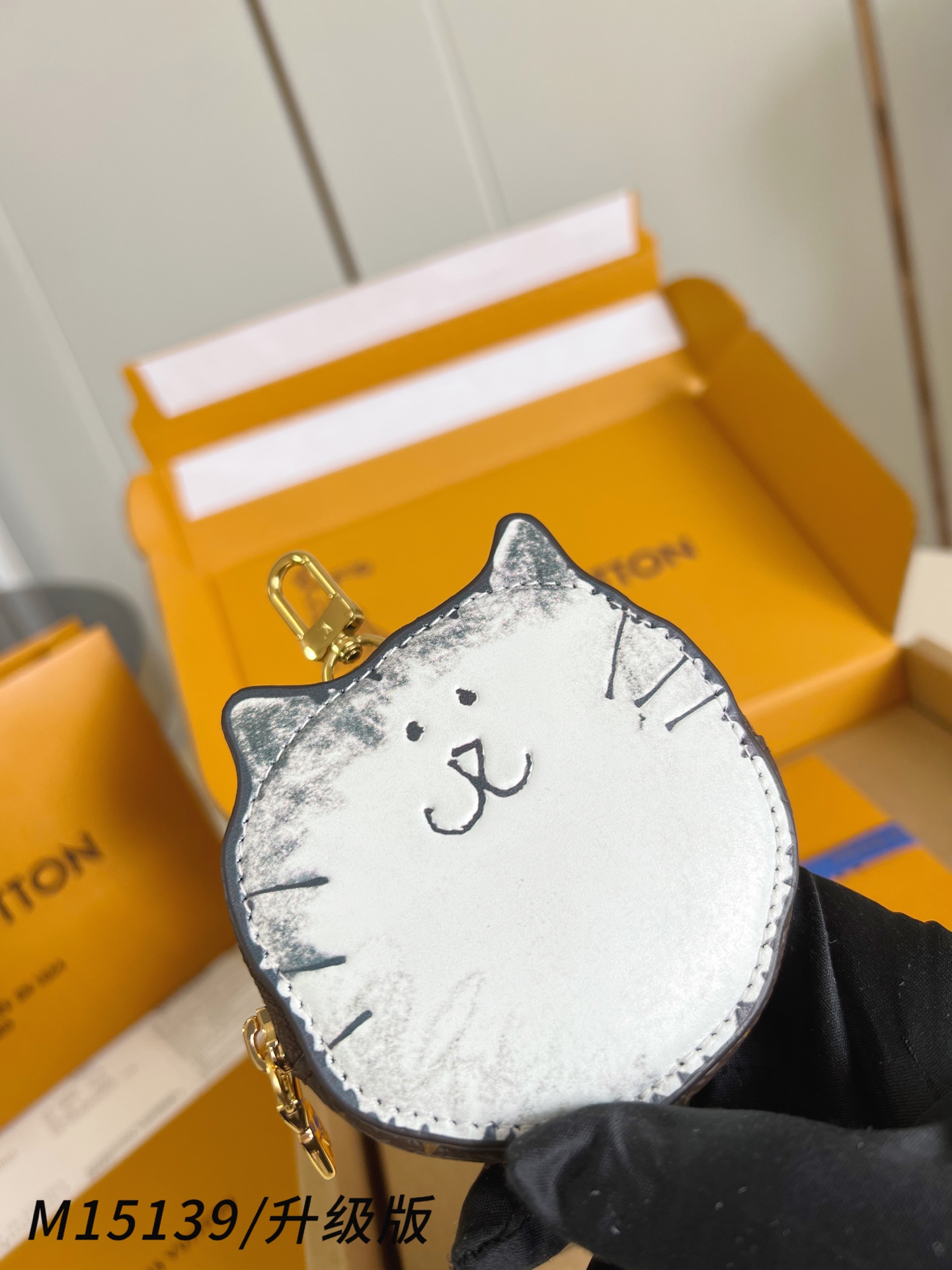 【 M15139/升级钢五金版 】🎁配全套精品包装 這款LV Travels With Grace Co