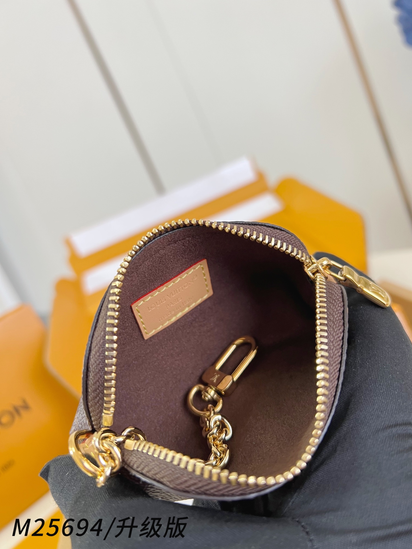 【 M25694老花/全钢五金版 】🎁配全套精品包装 Lipstick化妆包以迷你版本解构品牌化妆包的经