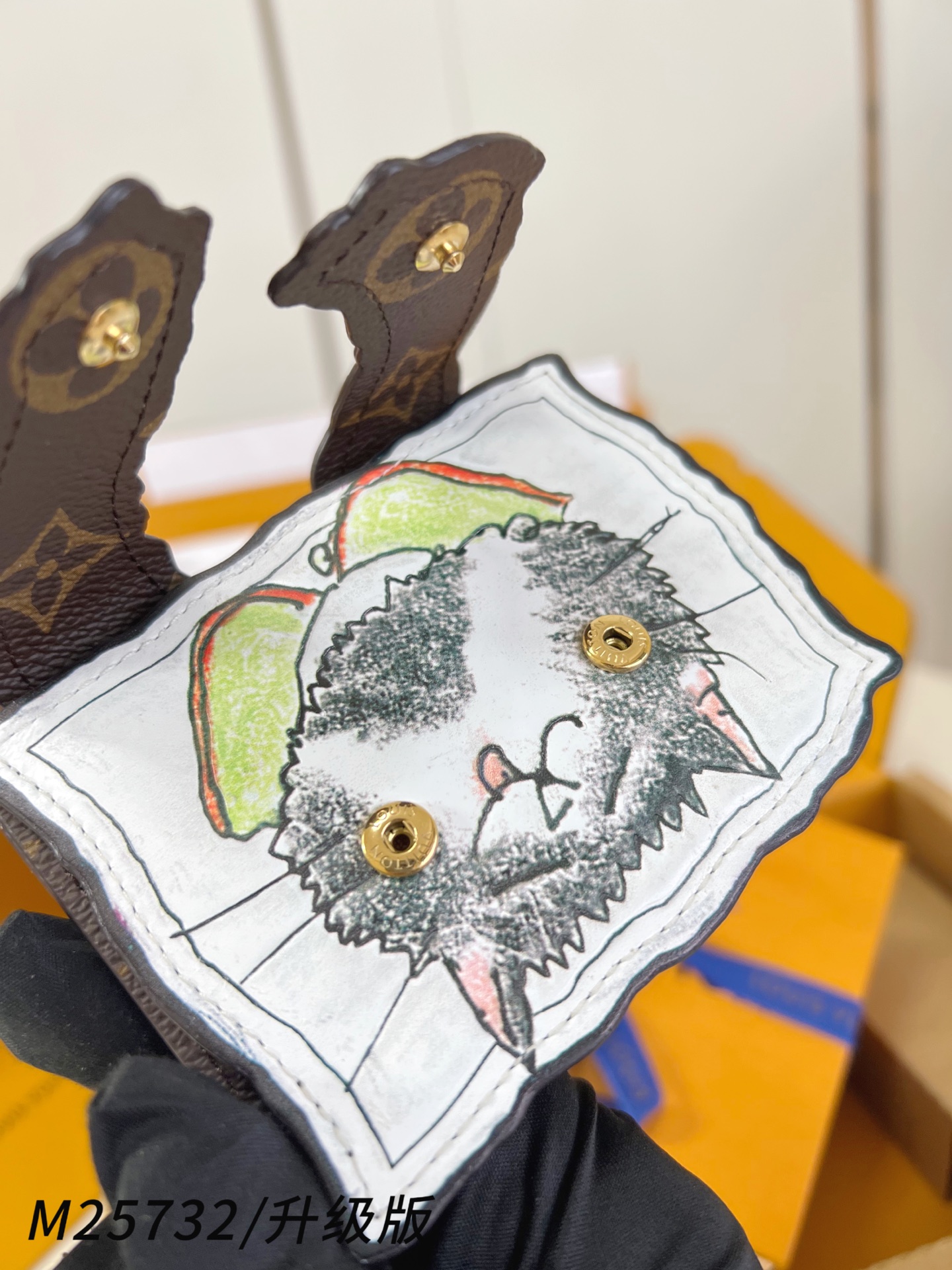 【 M25732/全钢五金版 】🎁配全套精品包装 Pawket 钱包取材牛皮革和帆布，为经典 Monog