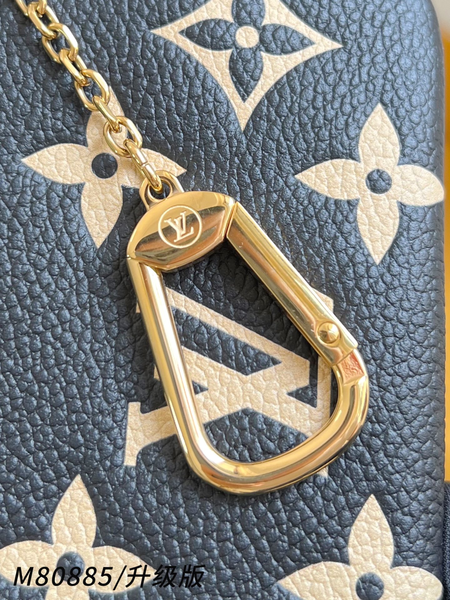 【 M80885黑丝印/钢五金版 】🎁配全套精品包装 本款钥匙包为 Monogram Empreinte
