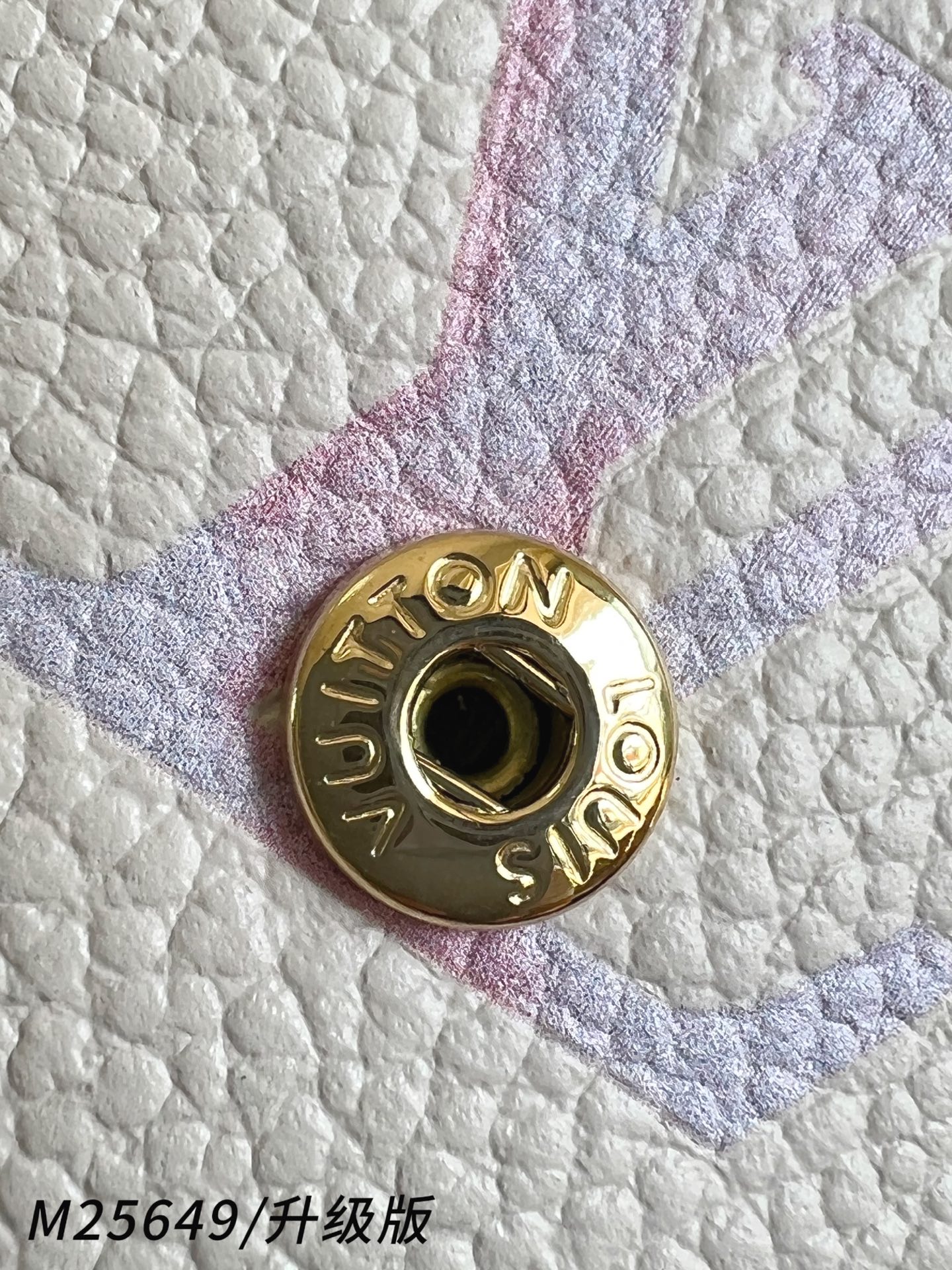 【 M25649 /钢五金版】🎁配全套精品包装 本款 Victorine 钱夹为 Monogram Em