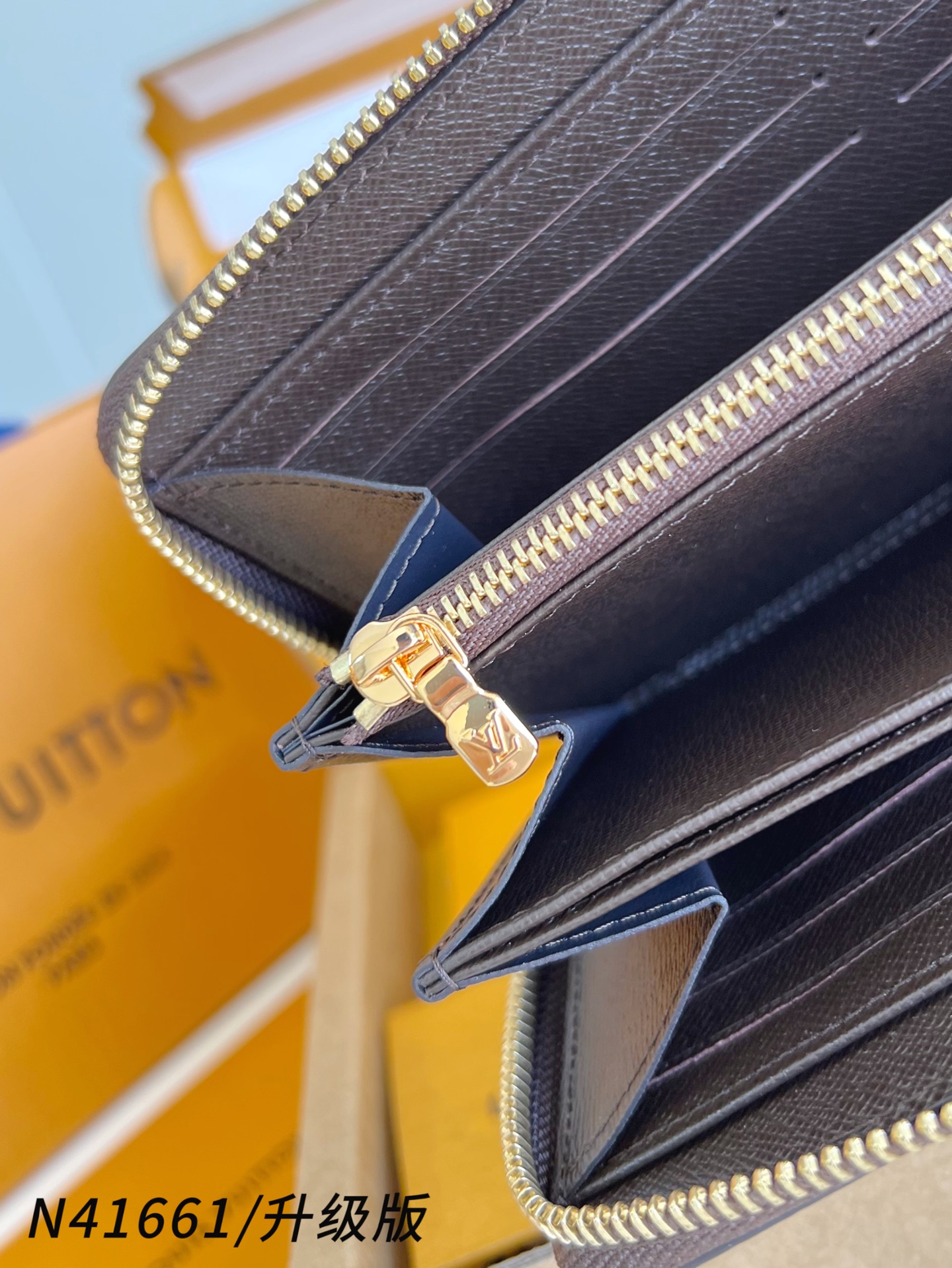 【 N41661咖格/钢五金版】🎁配全套精品包装 作为路易威登代表性作品之一，此款 Zippy 拉链钱夹