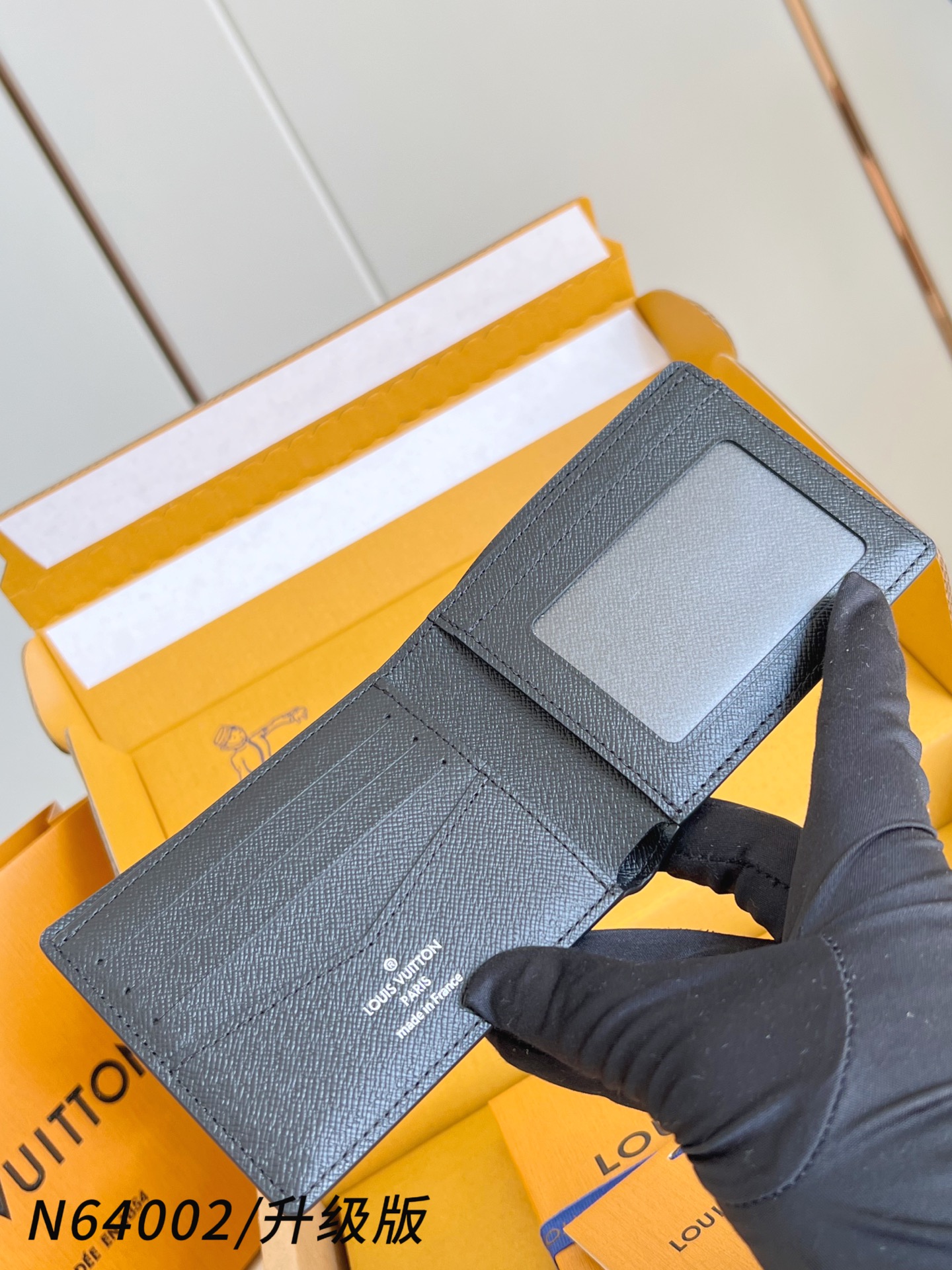 【 N64002黑格/升级版 】🎁配全套精品包装 slender 钱包采用 Monogram 帆布制造，