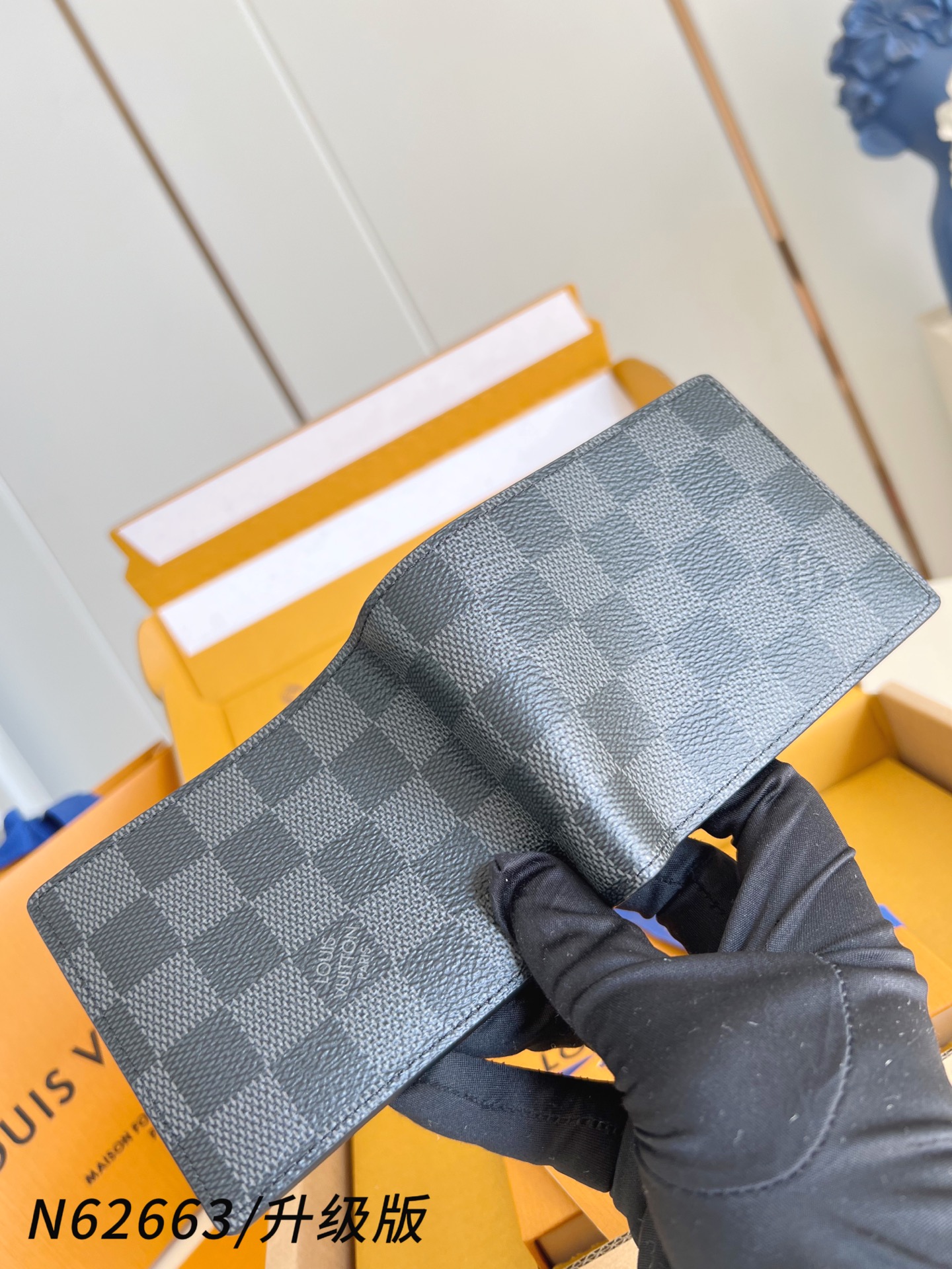 【 M62663黑格/升级版 】🎁配全套精品包装 Multiple 钱包采用 Monogram 帆布制造