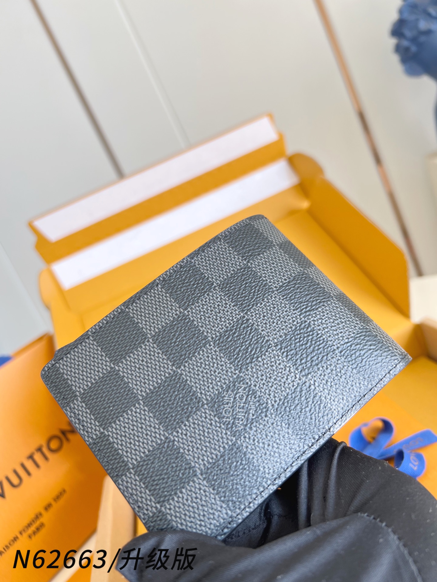 【 M62663黑格/升级版 】🎁配全套精品包装 Multiple 钱包采用 Monogram 帆布制造