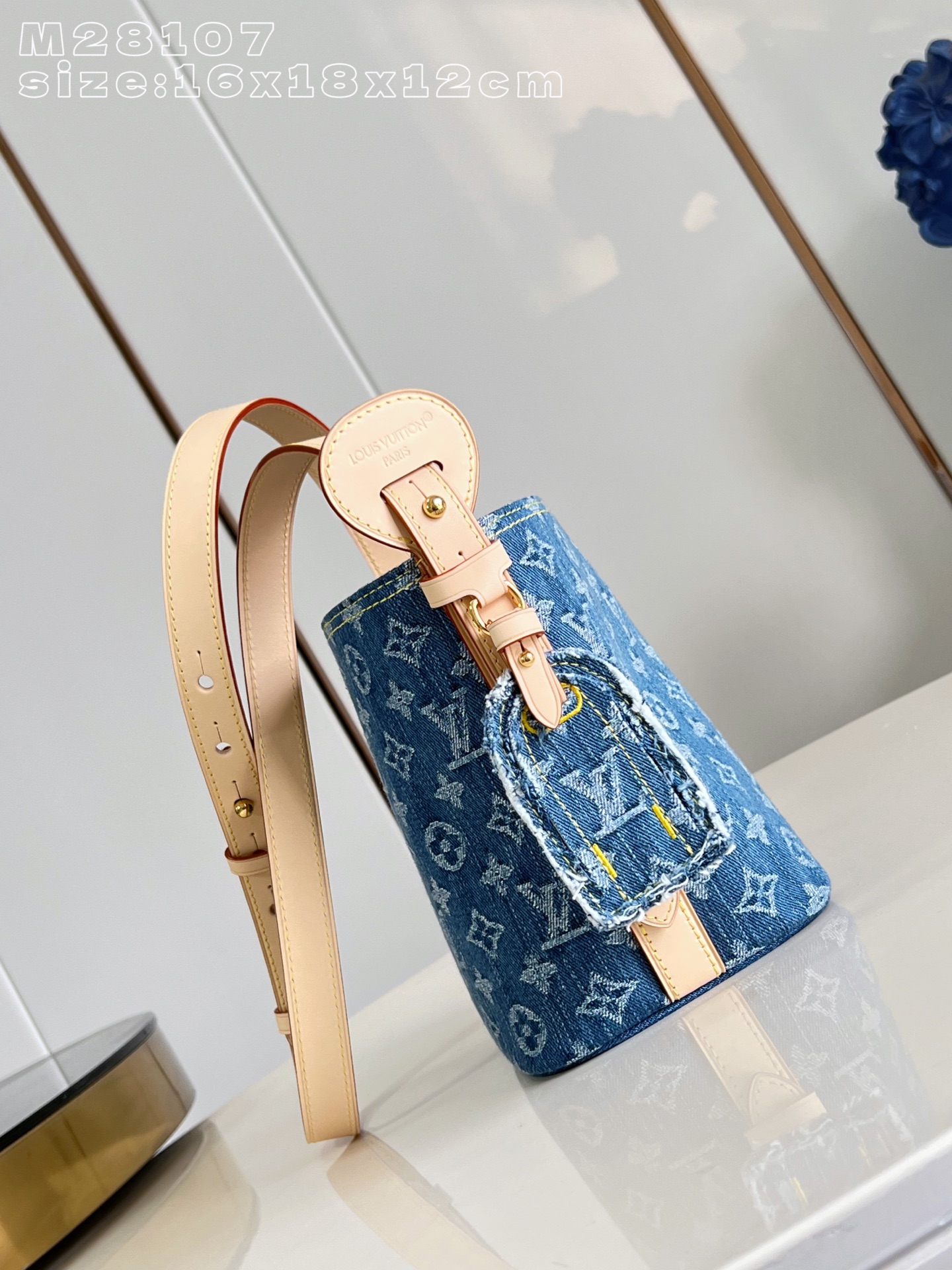 Alternative view of Louis Vuitton Handbag M28107 10608