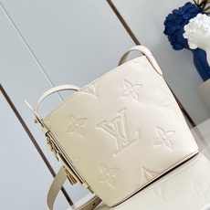 【顶级原单 M13480白压花 】M2A356 本款 All In BB 手袋以 Monogram Empreinte 【顶级原单 M13480白压花 】M2A356 本款 All In BB 手袋以 Monogram Empreinte